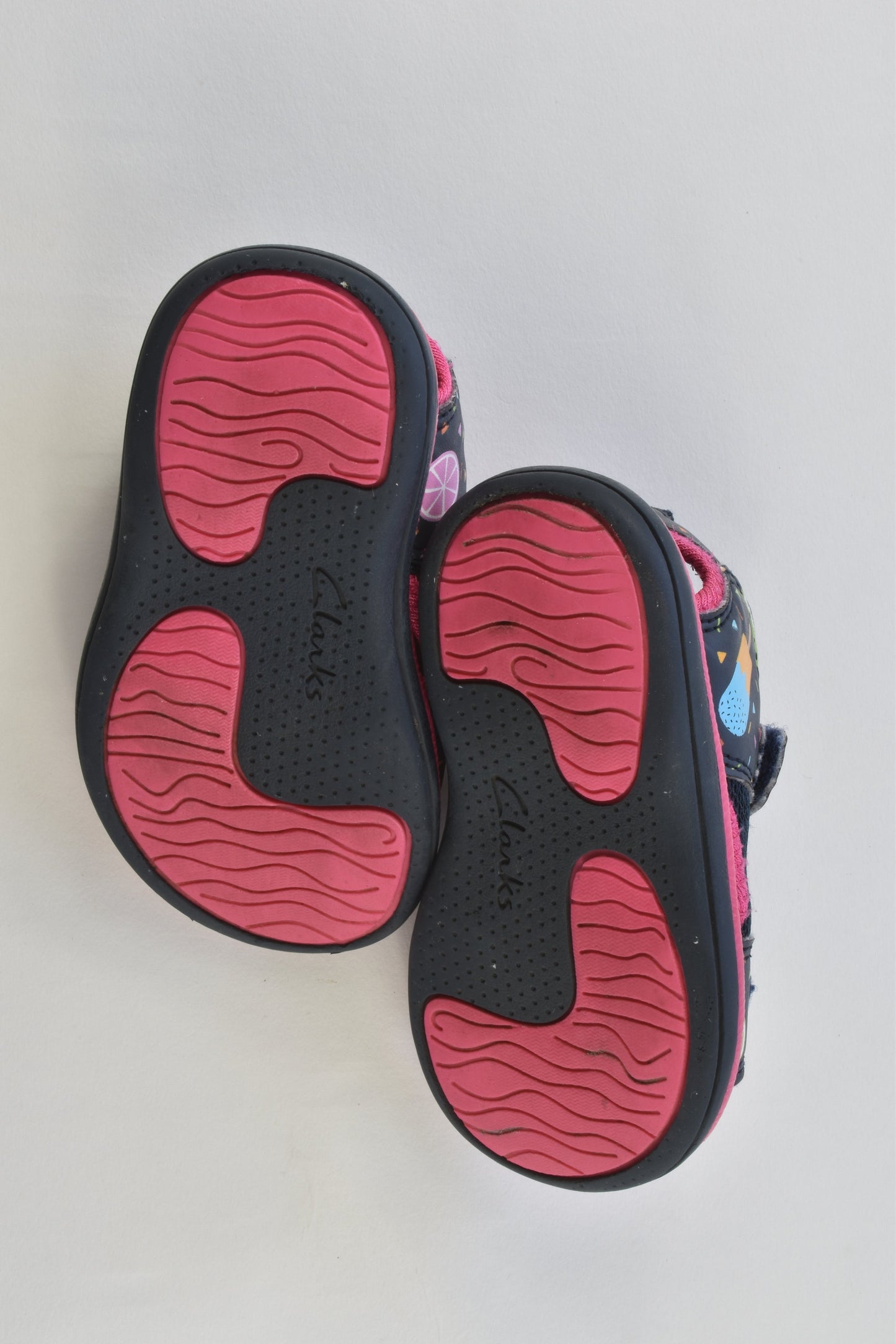 Clarks Size 5 Sandals