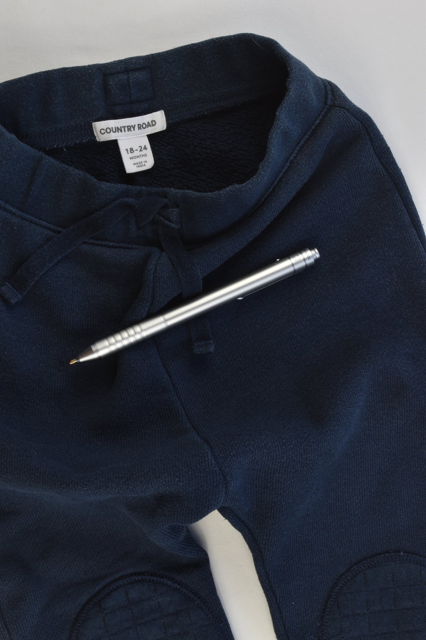 Country Road Size 18-24 months (2) Trackpants