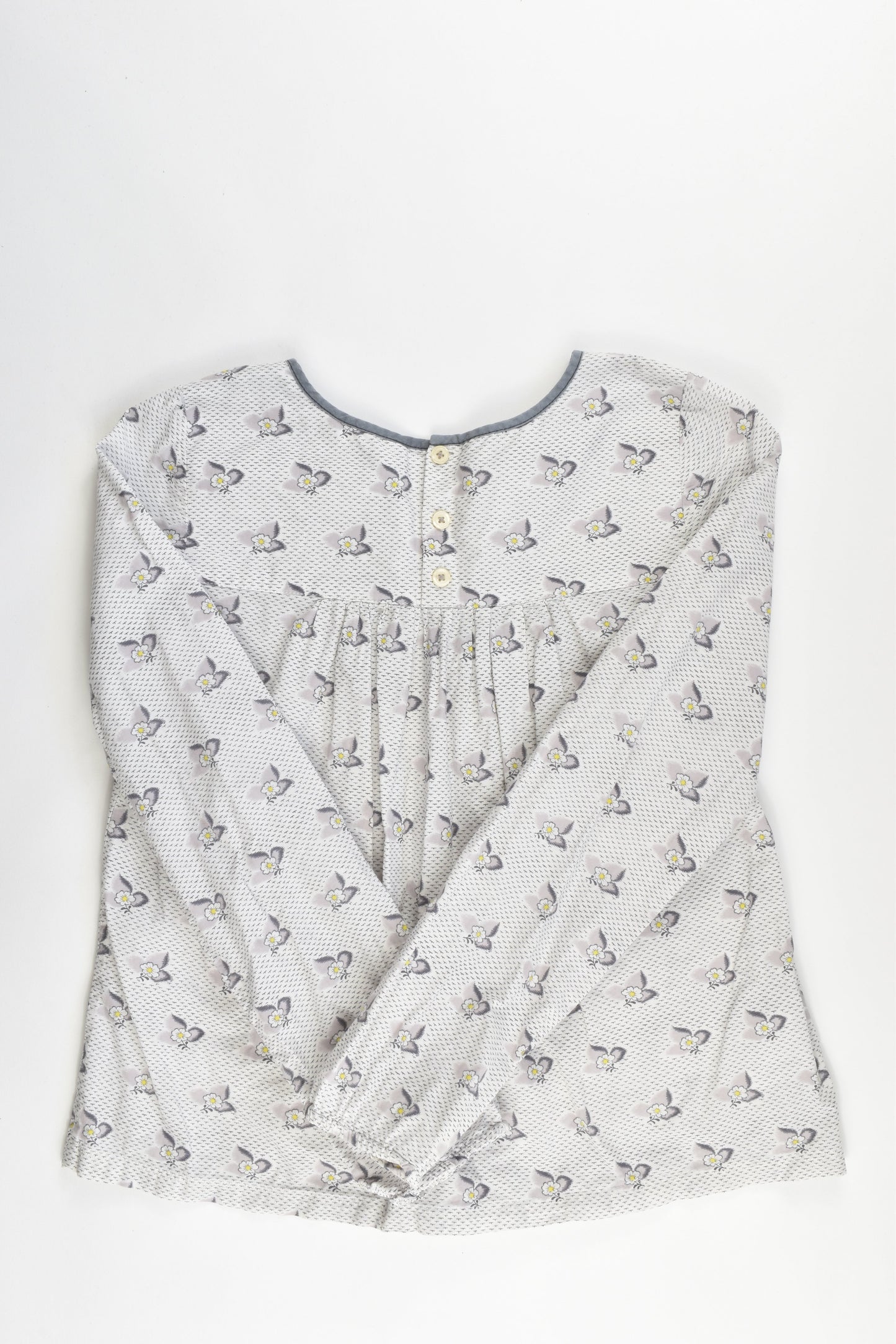 Country Road Size 8 Light Top