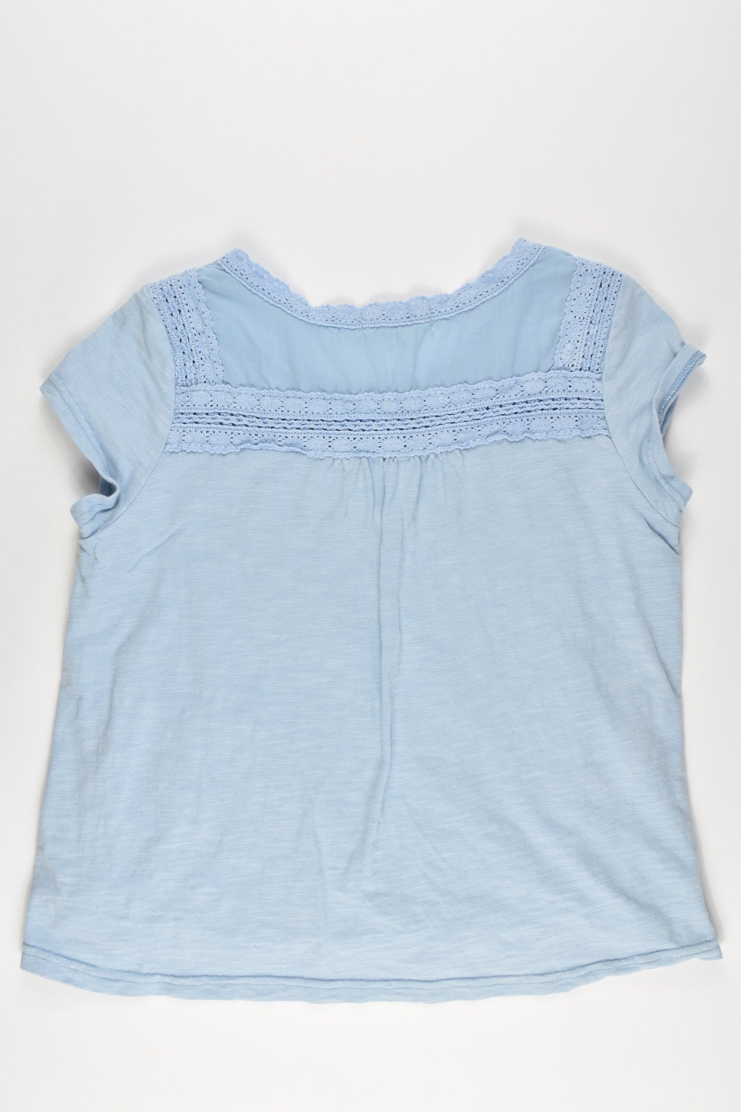 Gum Size 10 Blouse with Lace Details