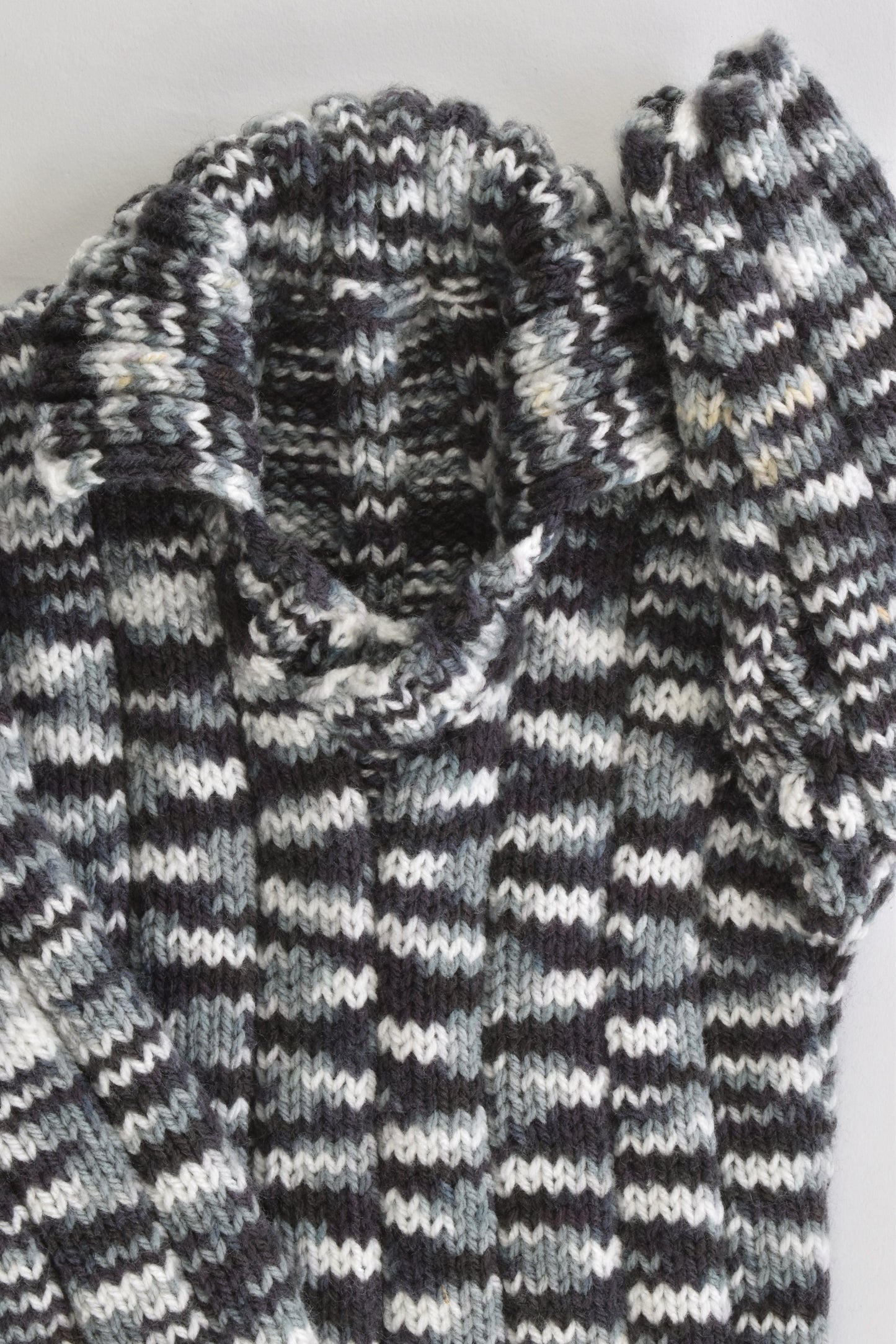 Hand Knitted Size approx 0-1 Jumper