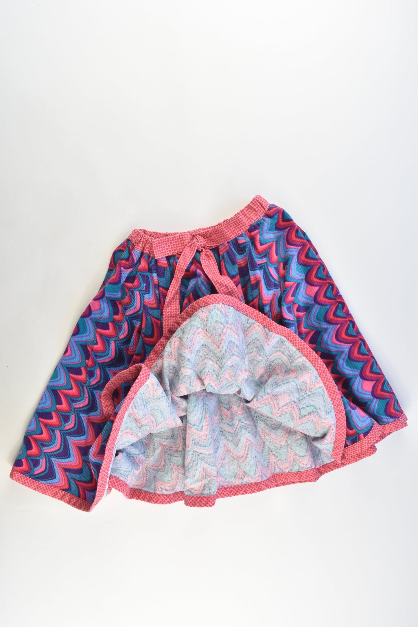 Hand Made Size approx 4-6 Soft Twirly Cord Skirt