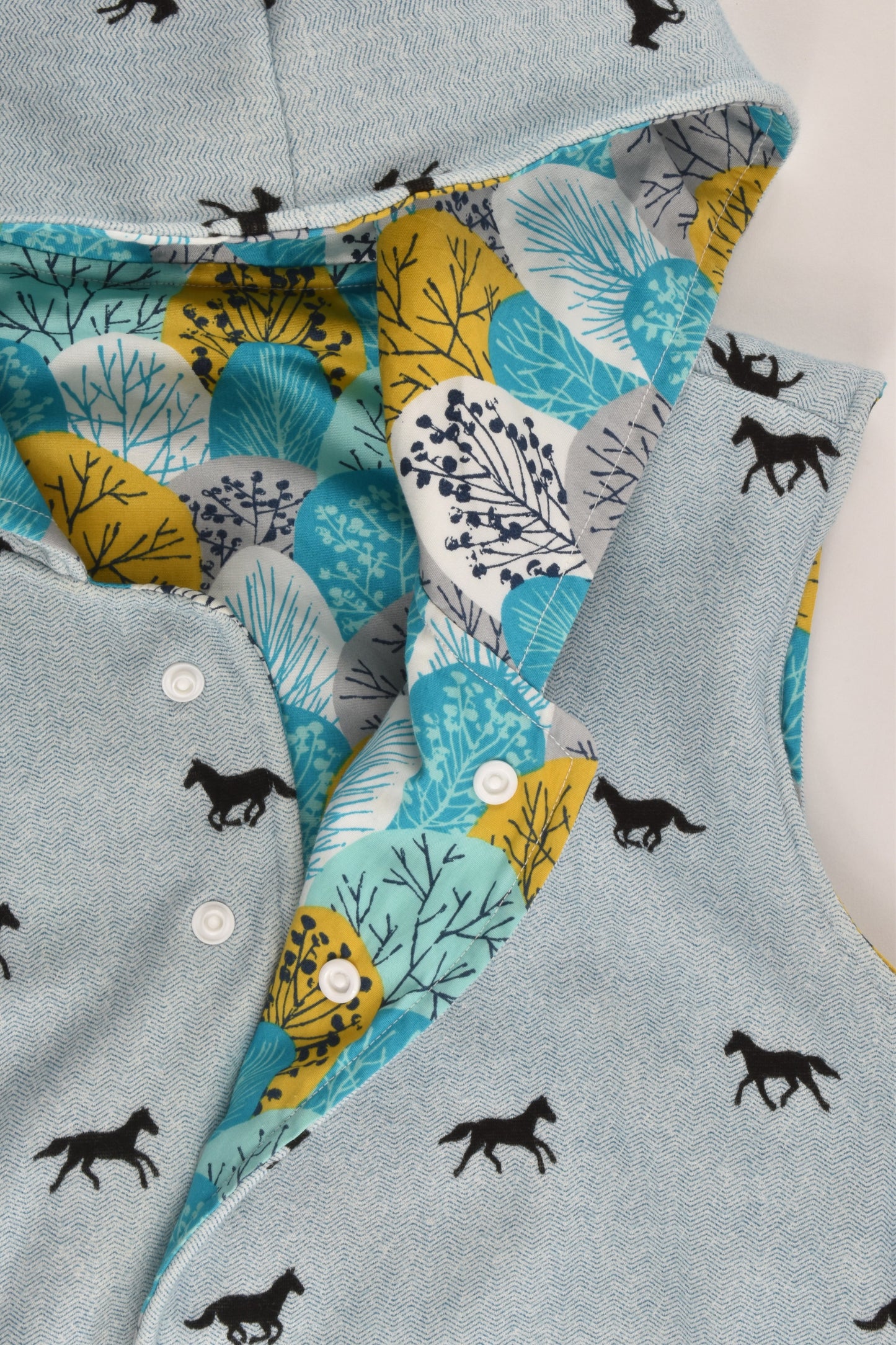 Handmade Size approx 8-10 Horses/Trees Reversible Hooded Vest