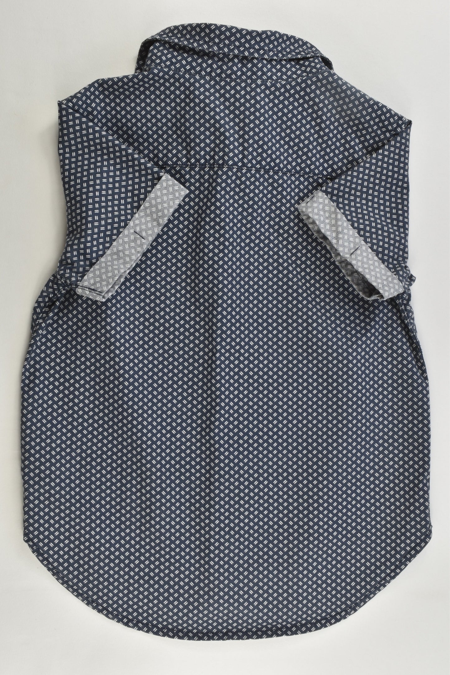 H&T Size 2 Collared Shirt