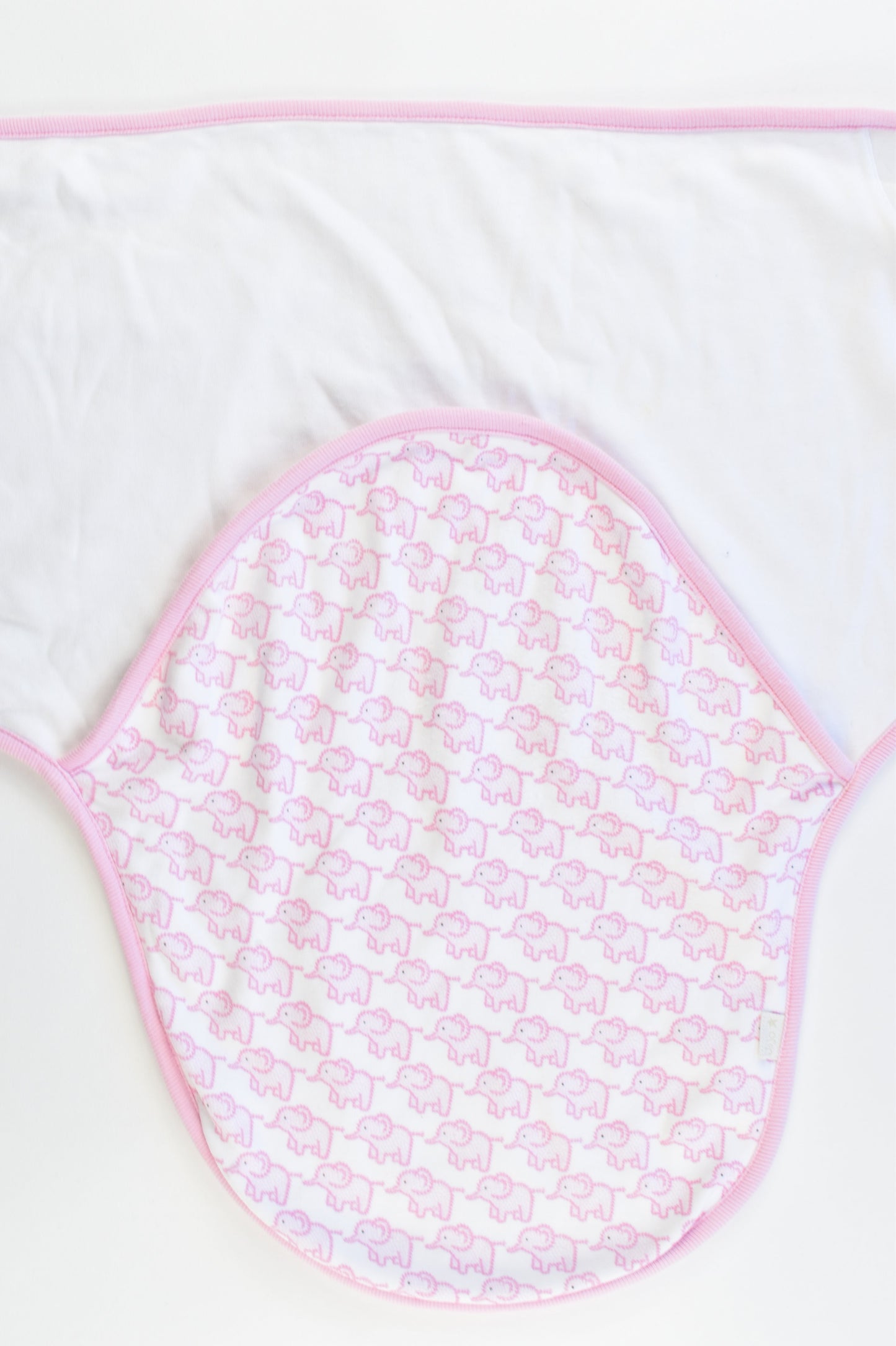 JoJo Maman Bébé Size approx 0-3 months Swaddle