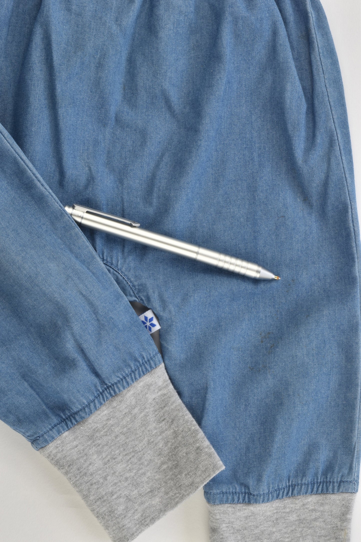Marquise Size 0 Lightweight Baggy Denim Pants
