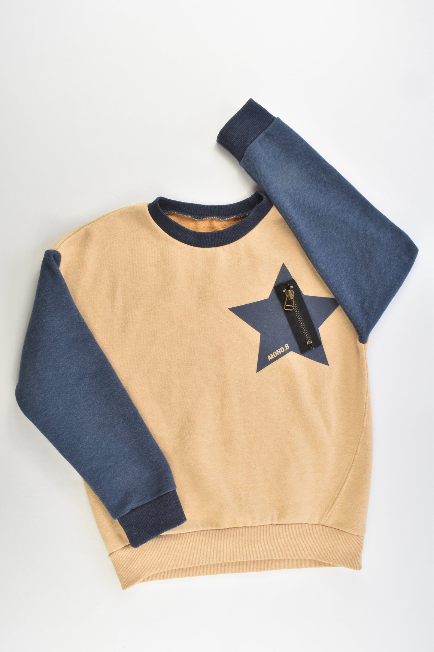 Monoblack Size approx 5-6 Star and Zip Sweater