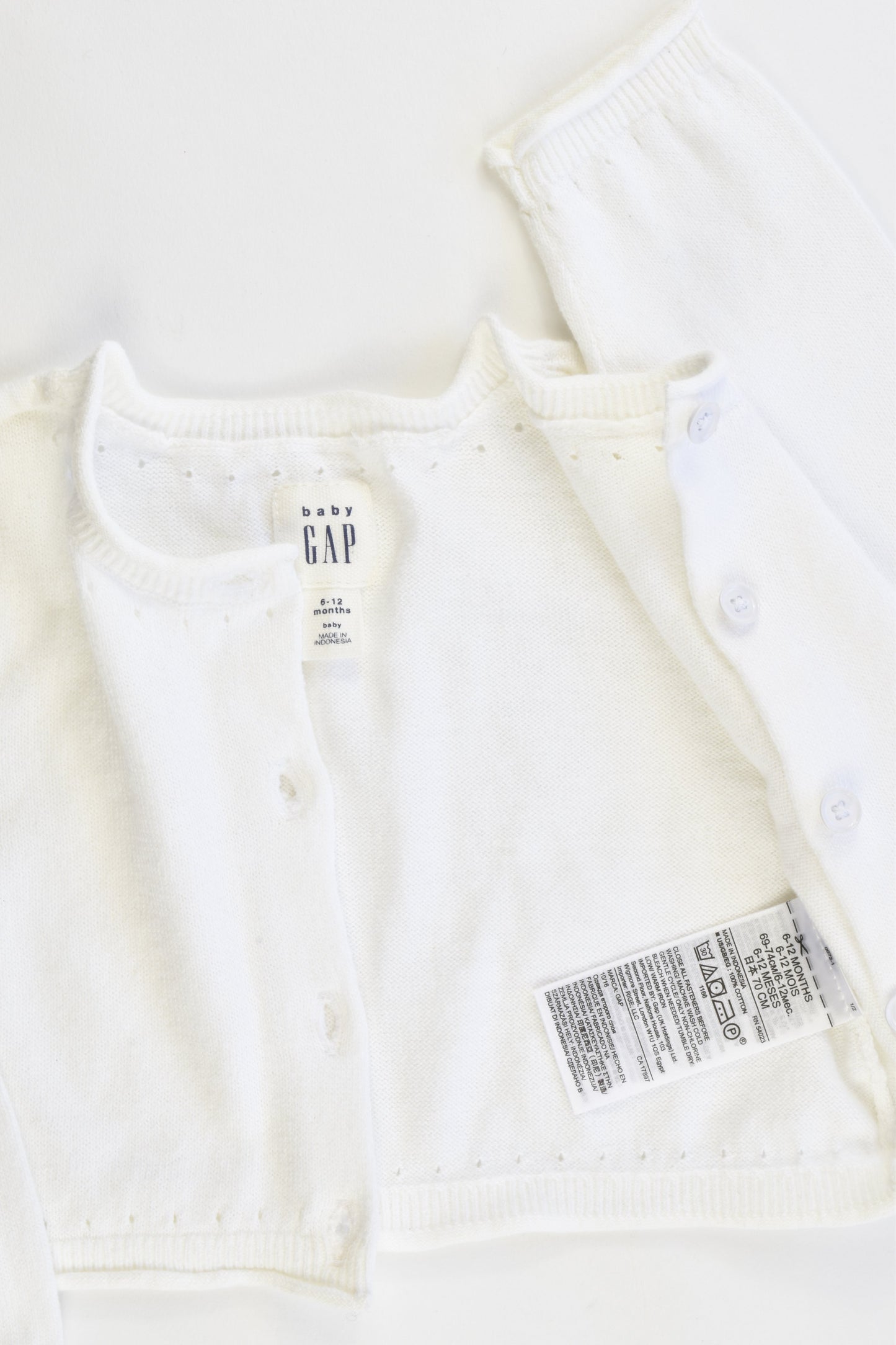 NEW Baby Gap Size 6-12 months Cardigan