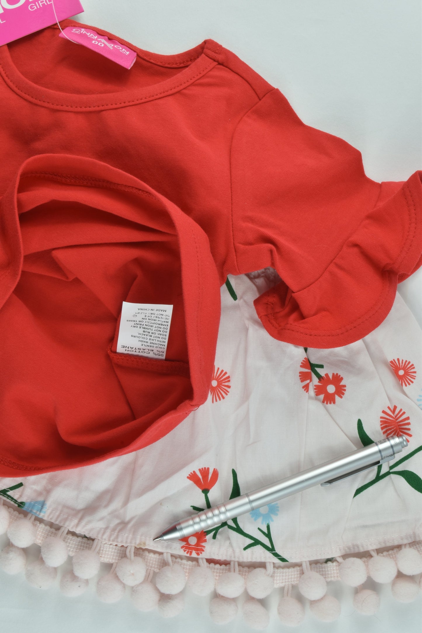 NEW Cinnamon Girl Size 00 Red T-shirt and Floral Lined Skirt