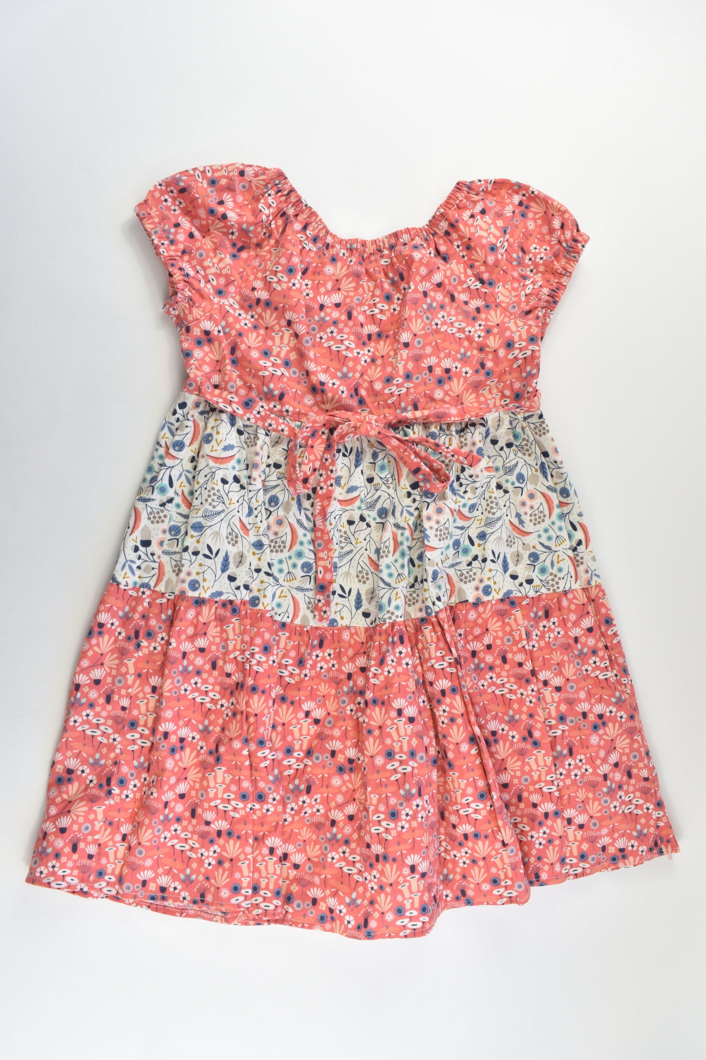NEW Handmade Size approx 6-7 Dress