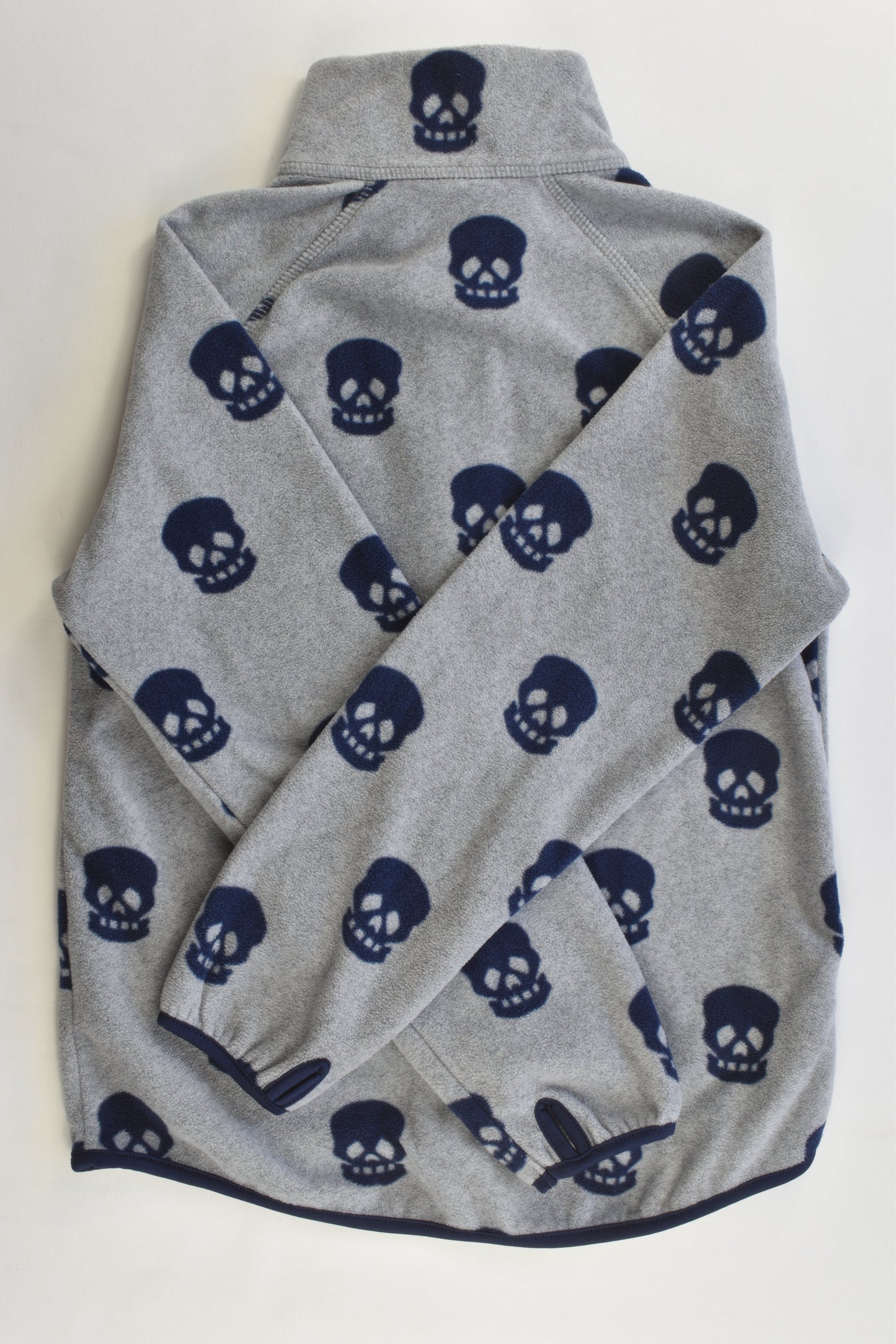NEW H&M Size 7-8 (122/128 cm) Skulls Fleece Jumper