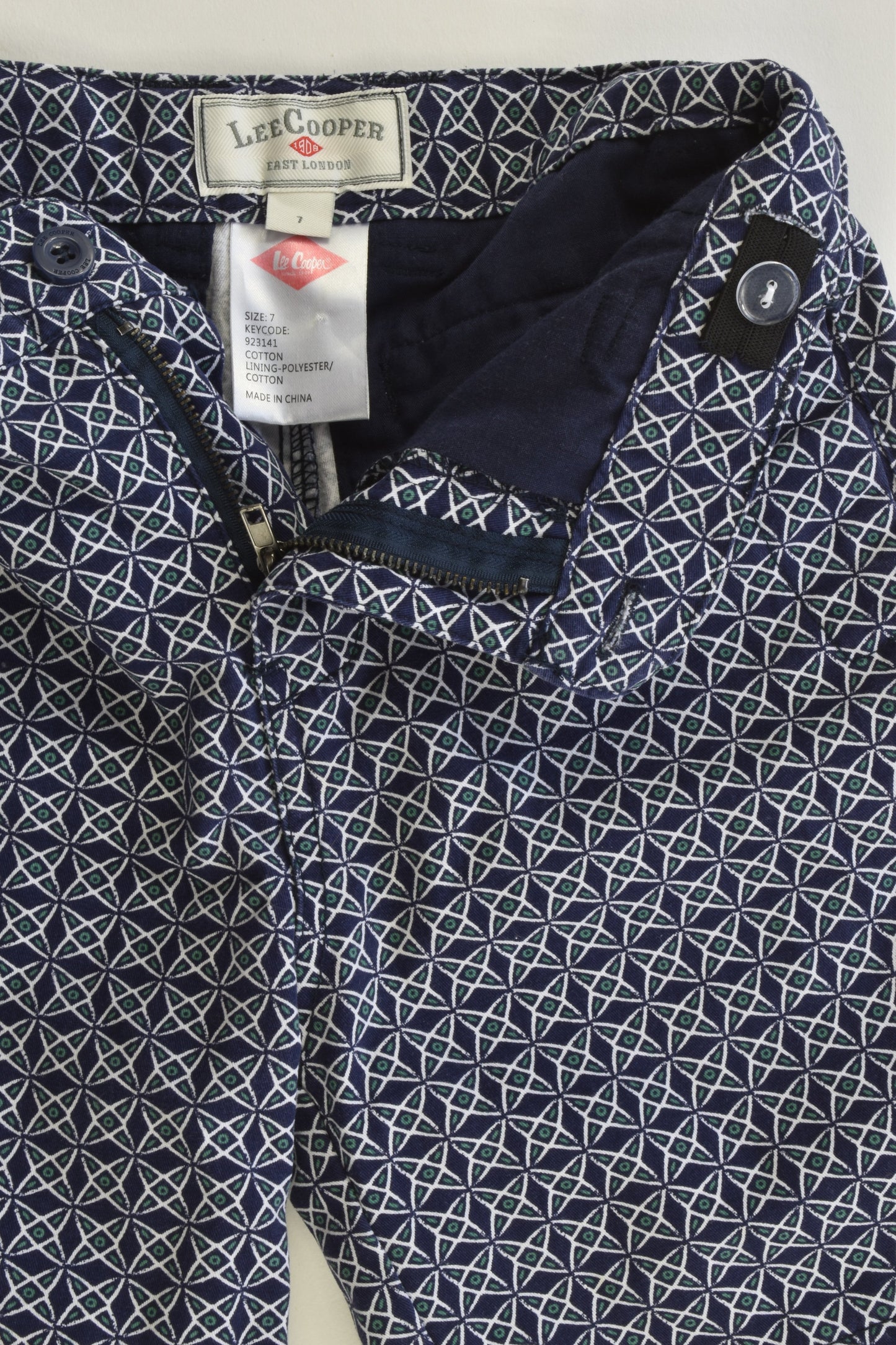 NEW Lee Cooper Size 7 Shorts