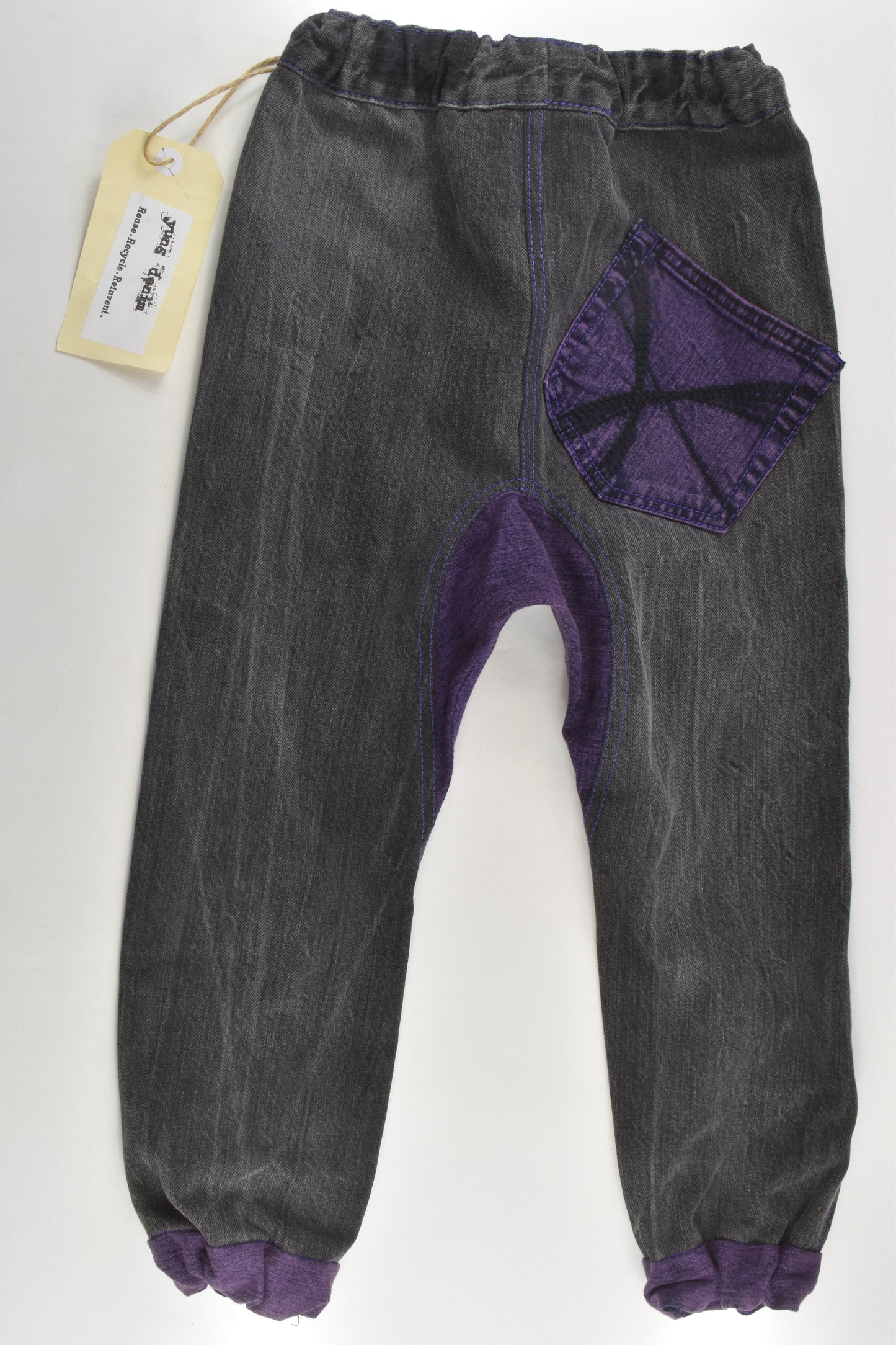 NEW Low Slung Yung Size 8 Stretchy Denim Pants