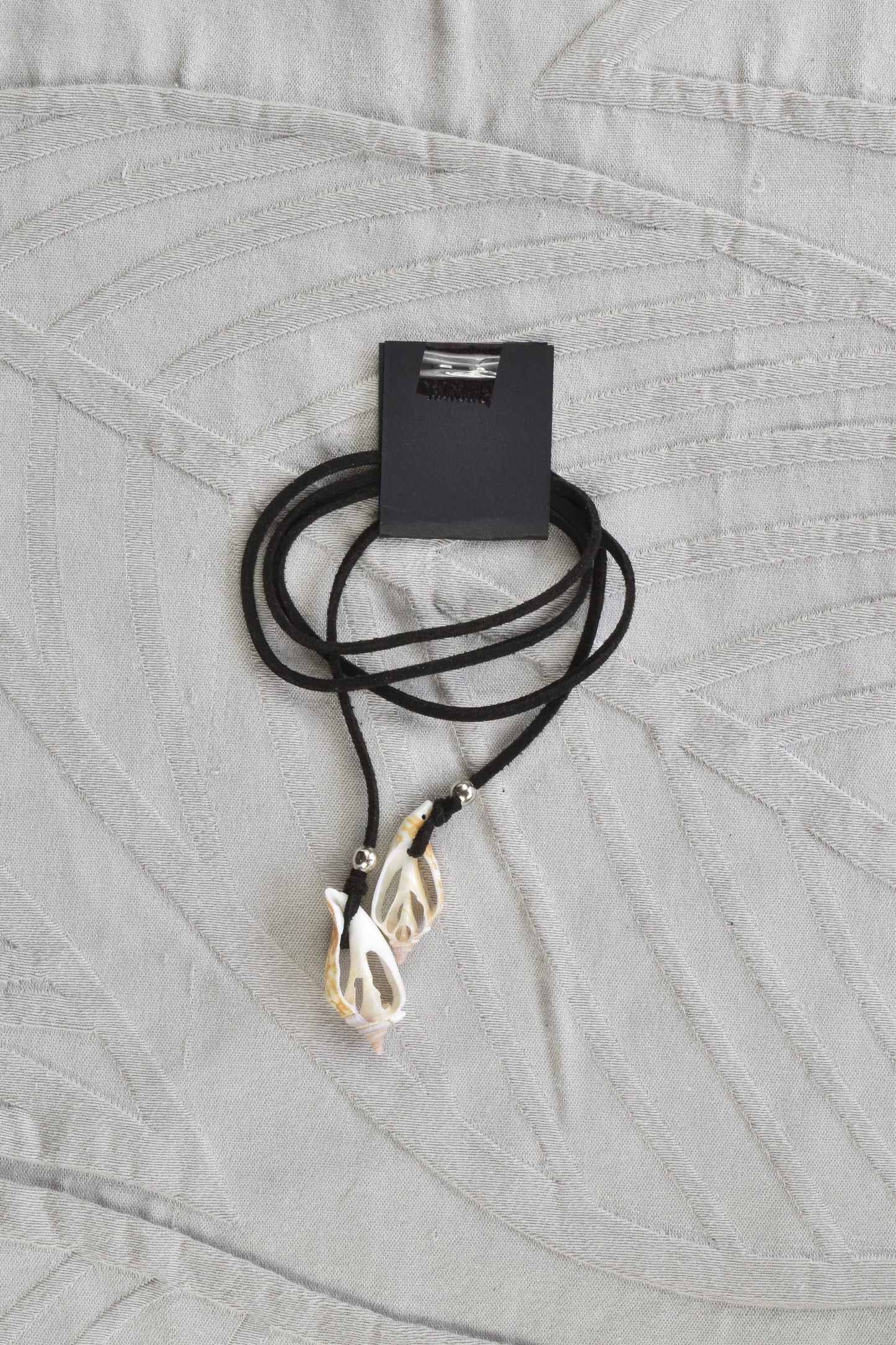 NEW Pinch and Spoon Shell necklace Black