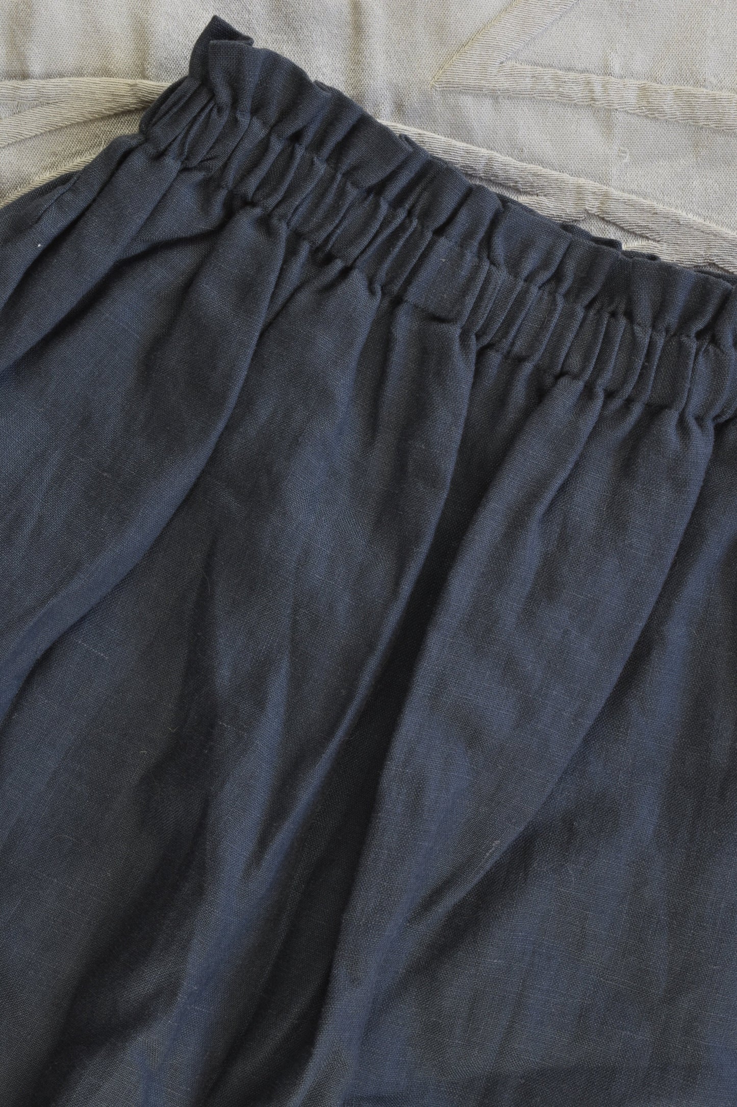 NEW Pinch and Spoon Size 8 Ange Linen Pantaloon Charcoal