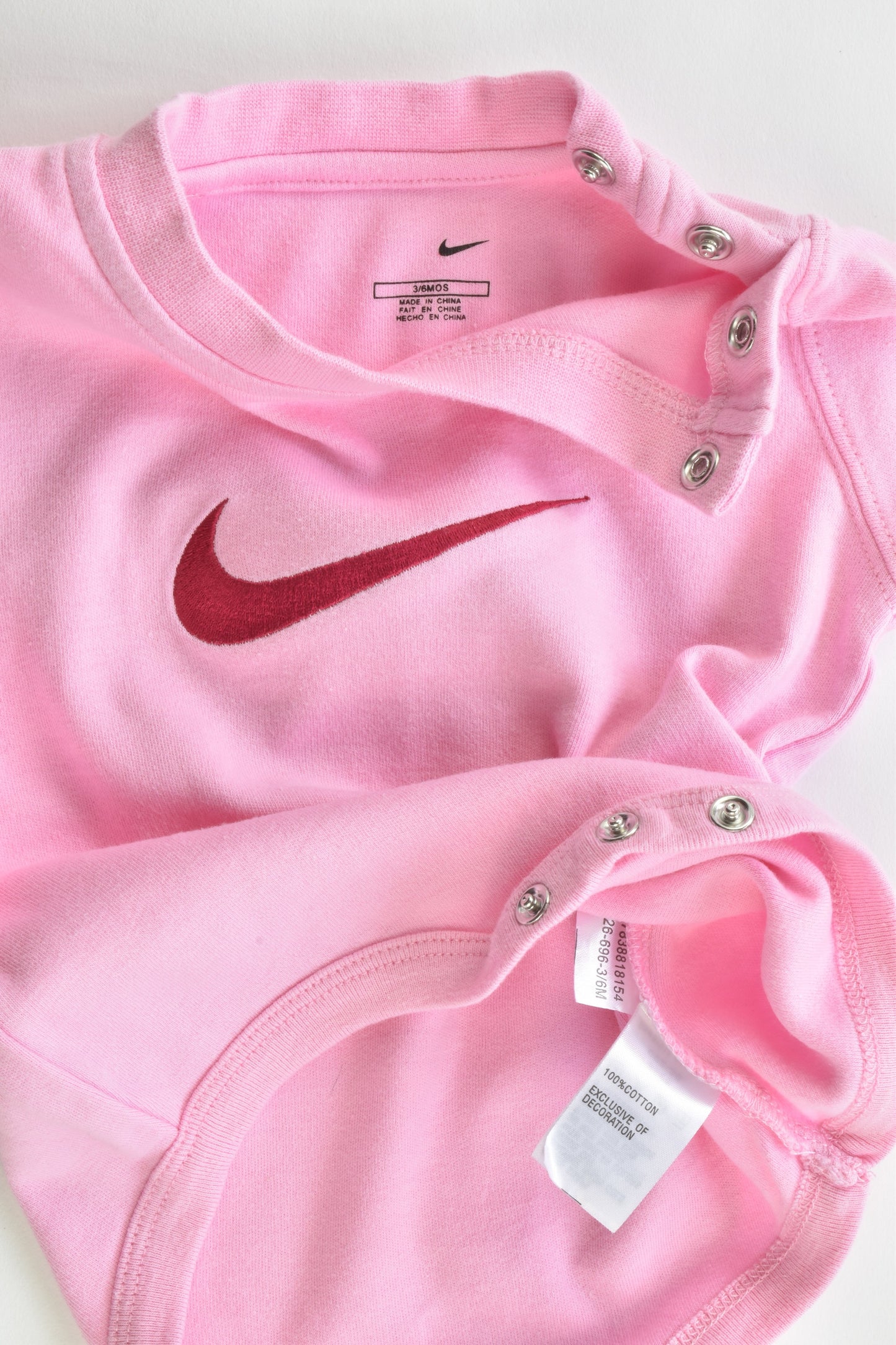 Nike Size 3/6 months Bodysuits