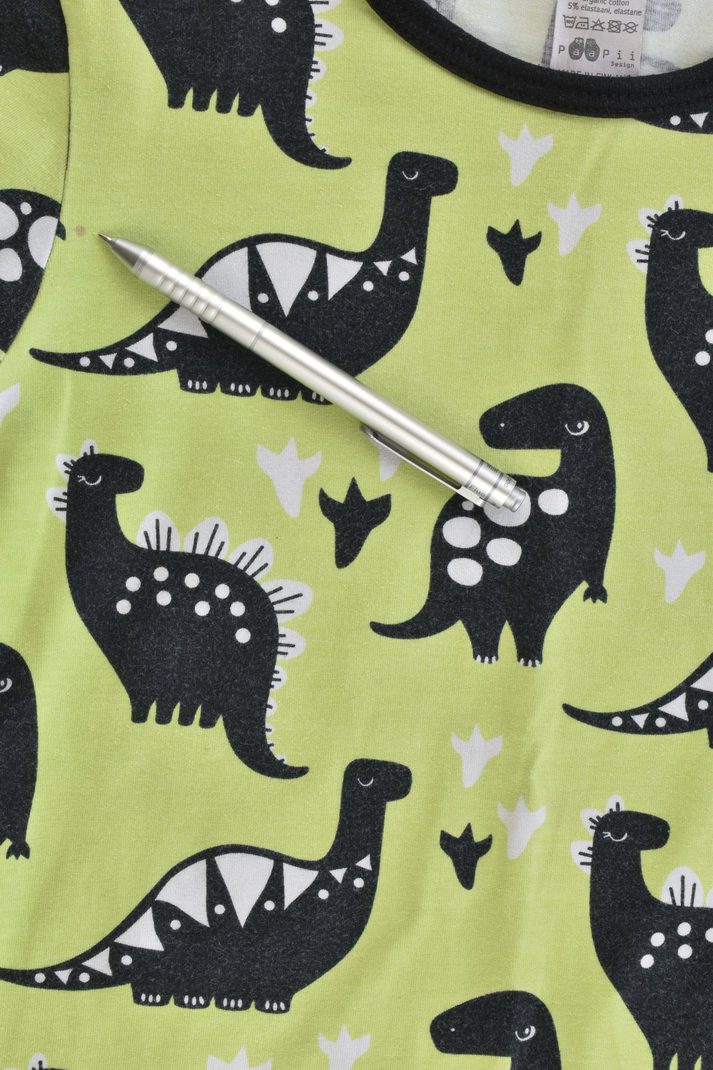 PaaPii Finland Size 140 cm (10) Small sizing Dinosaur Top