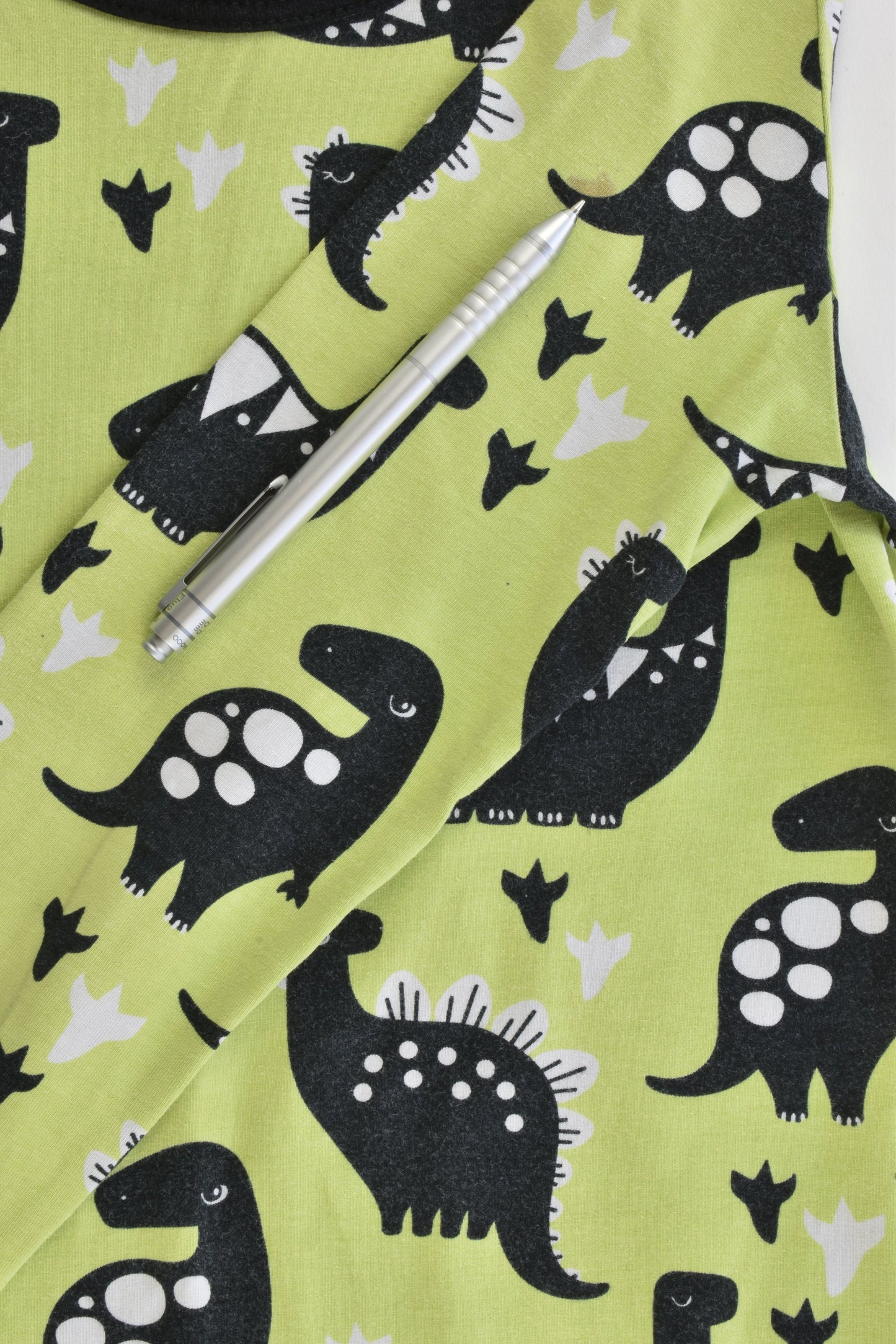 PaaPii Finland Size 140 cm (10) Small sizing Dinosaur Top