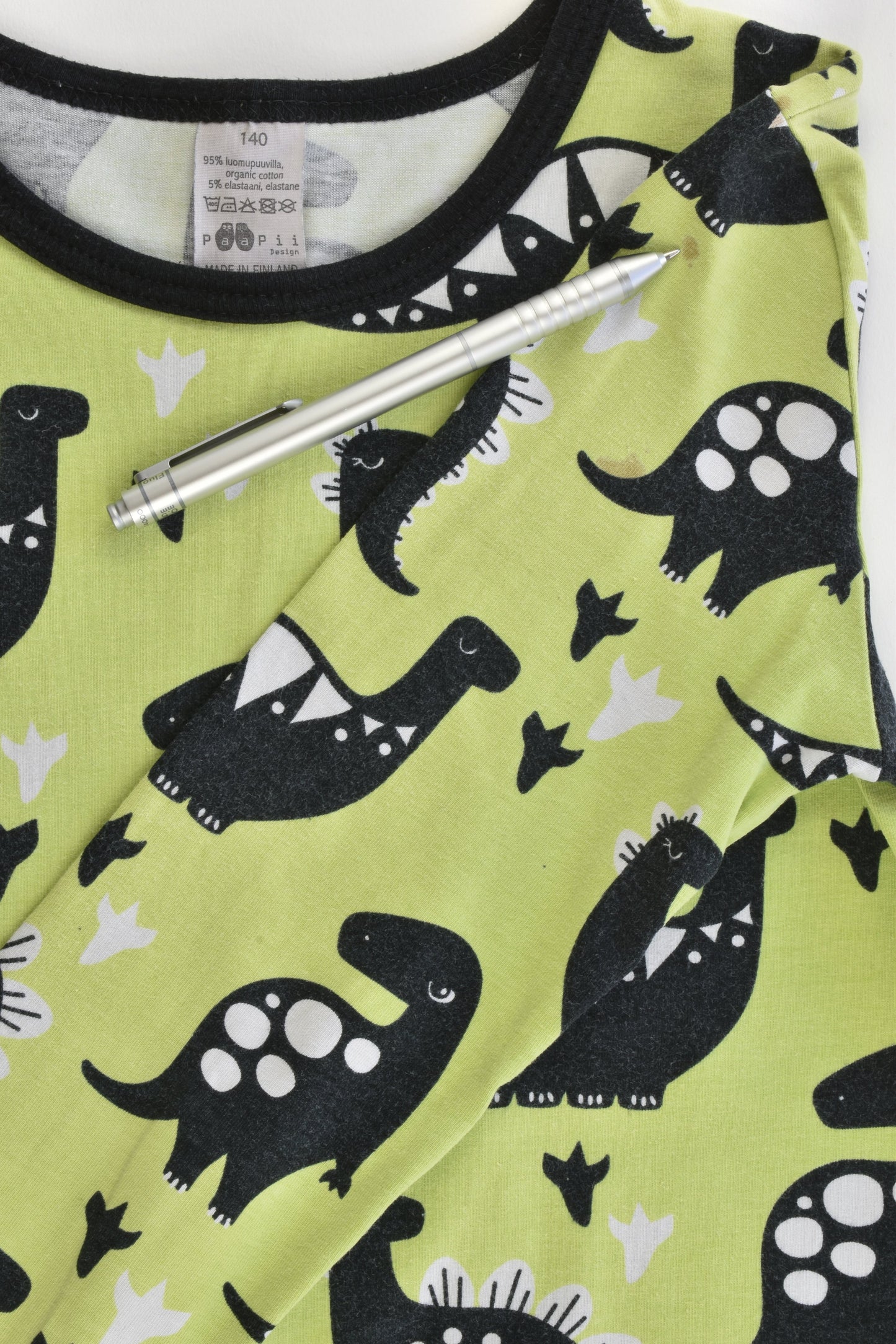PaaPii Finland Size 140 cm (10) Small sizing Dinosaur Top