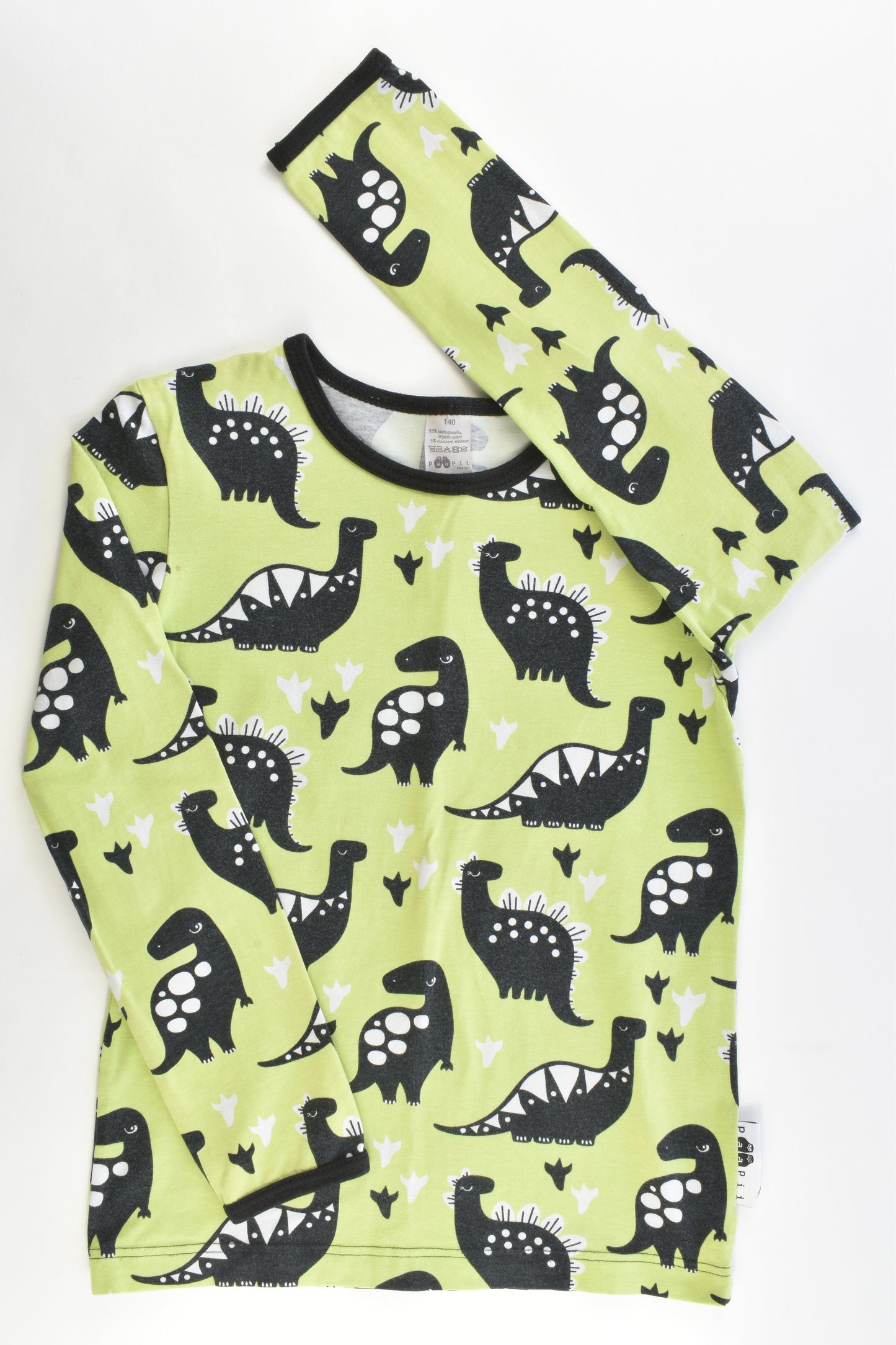 PaaPii Finland Size 140 cm (10) Small sizing Dinosaur Top