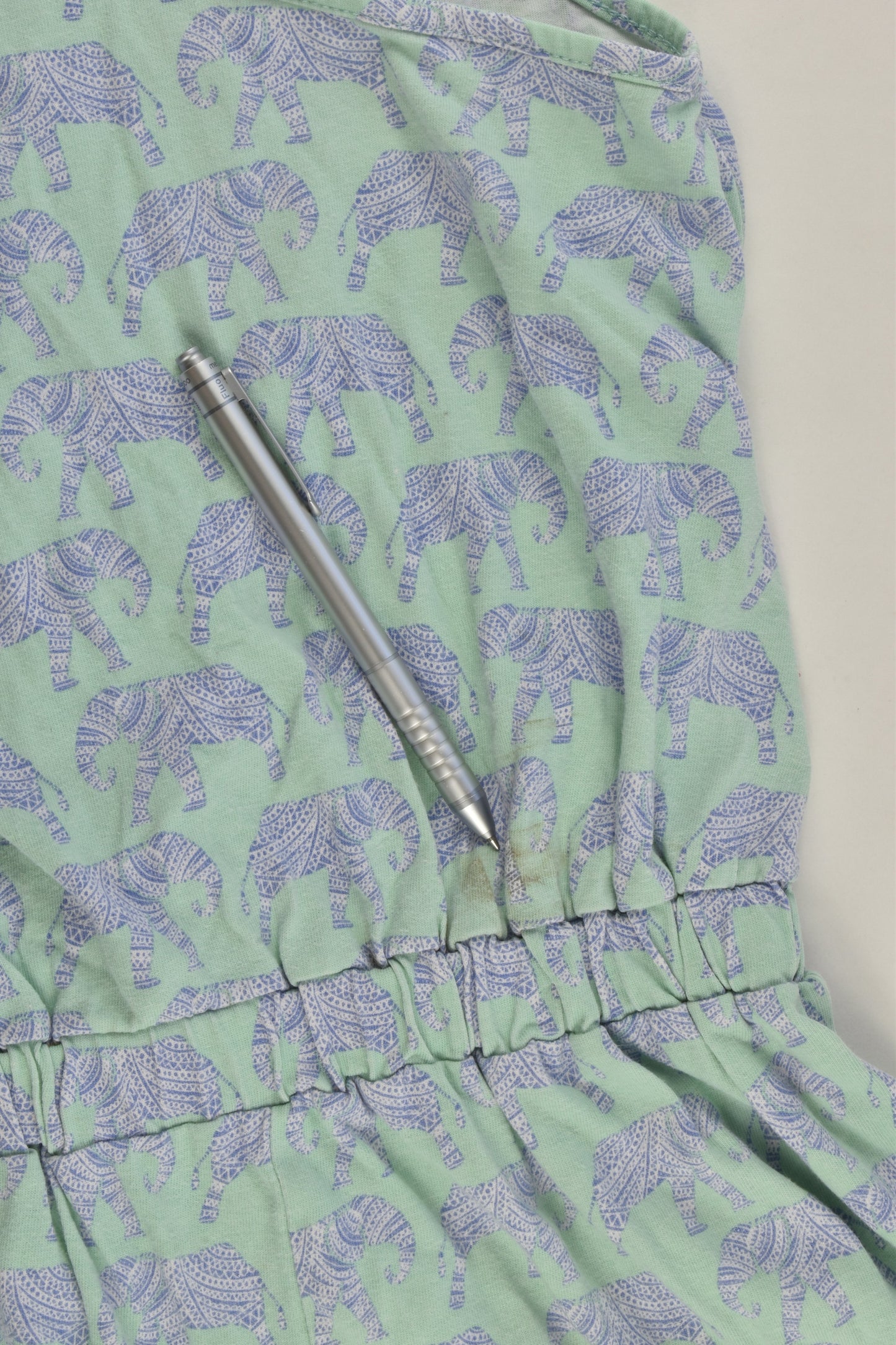 Pavement Size 8 Elephant Sleepsuit