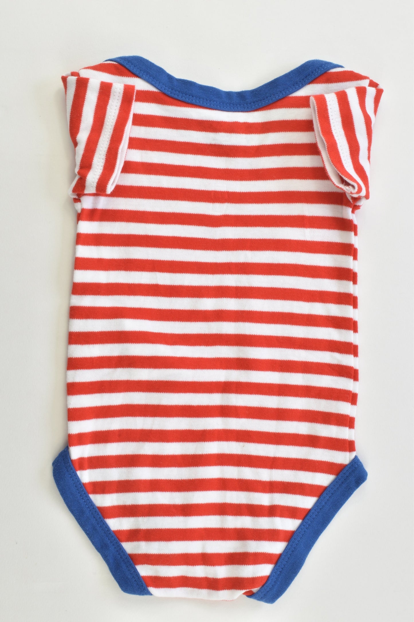 Penguin by Munsingwear Size 00 (0-6 months) Bodysuit