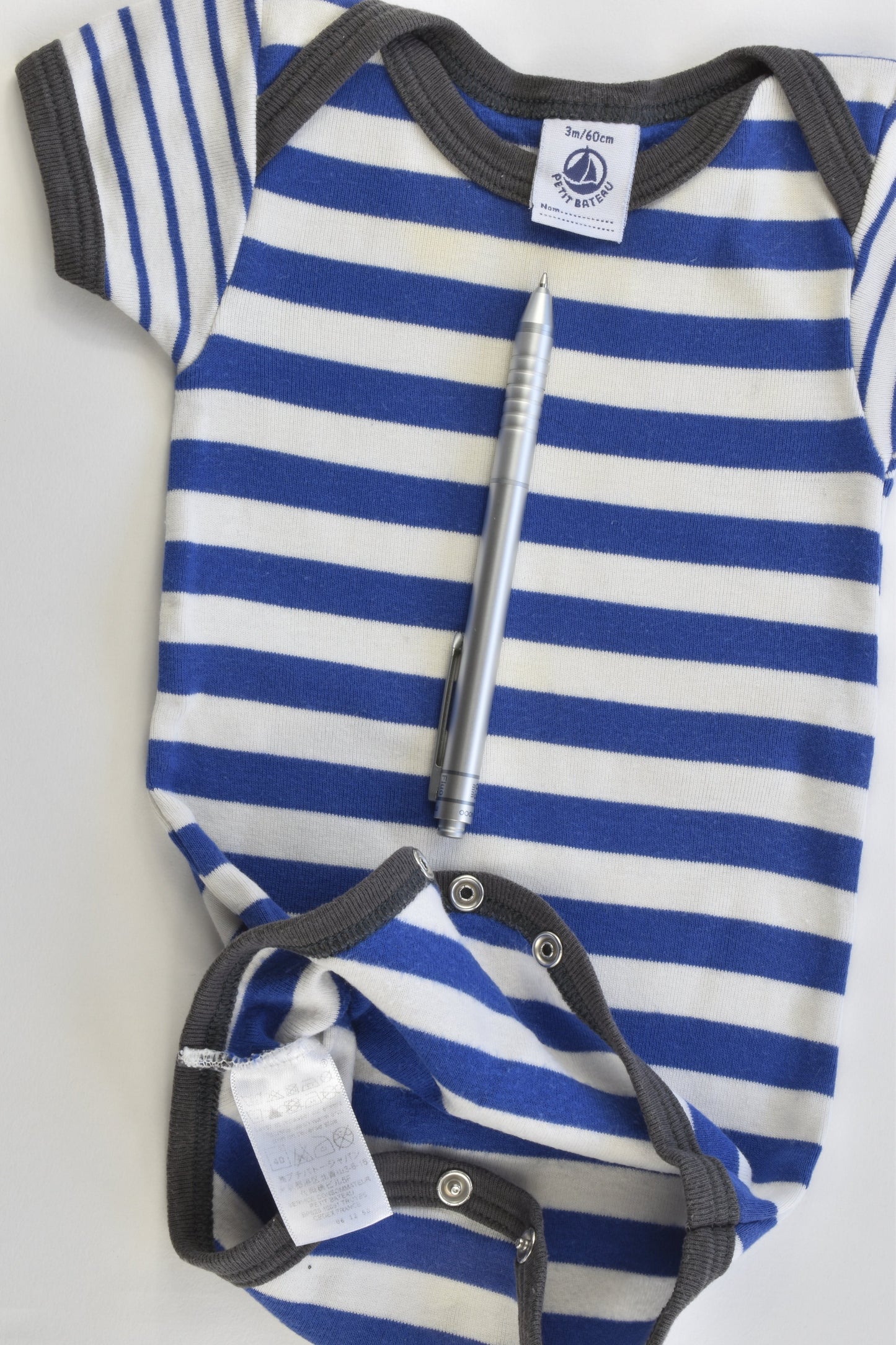 Petit Bateau (France) Size 000 (3 months, 60 cm) Striped Bodysuit