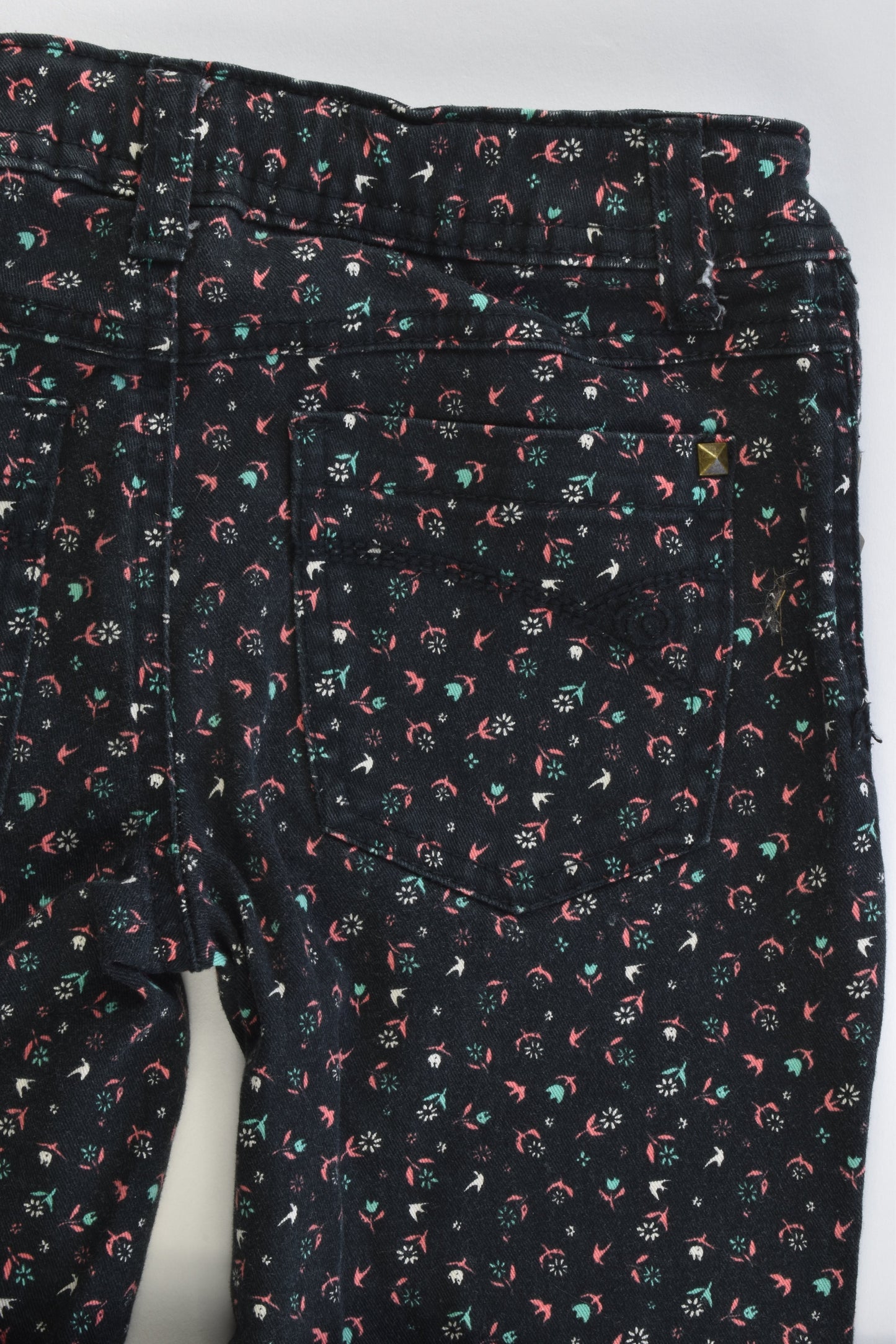 Piping Hot Size 7 Stretchy Denim Pants