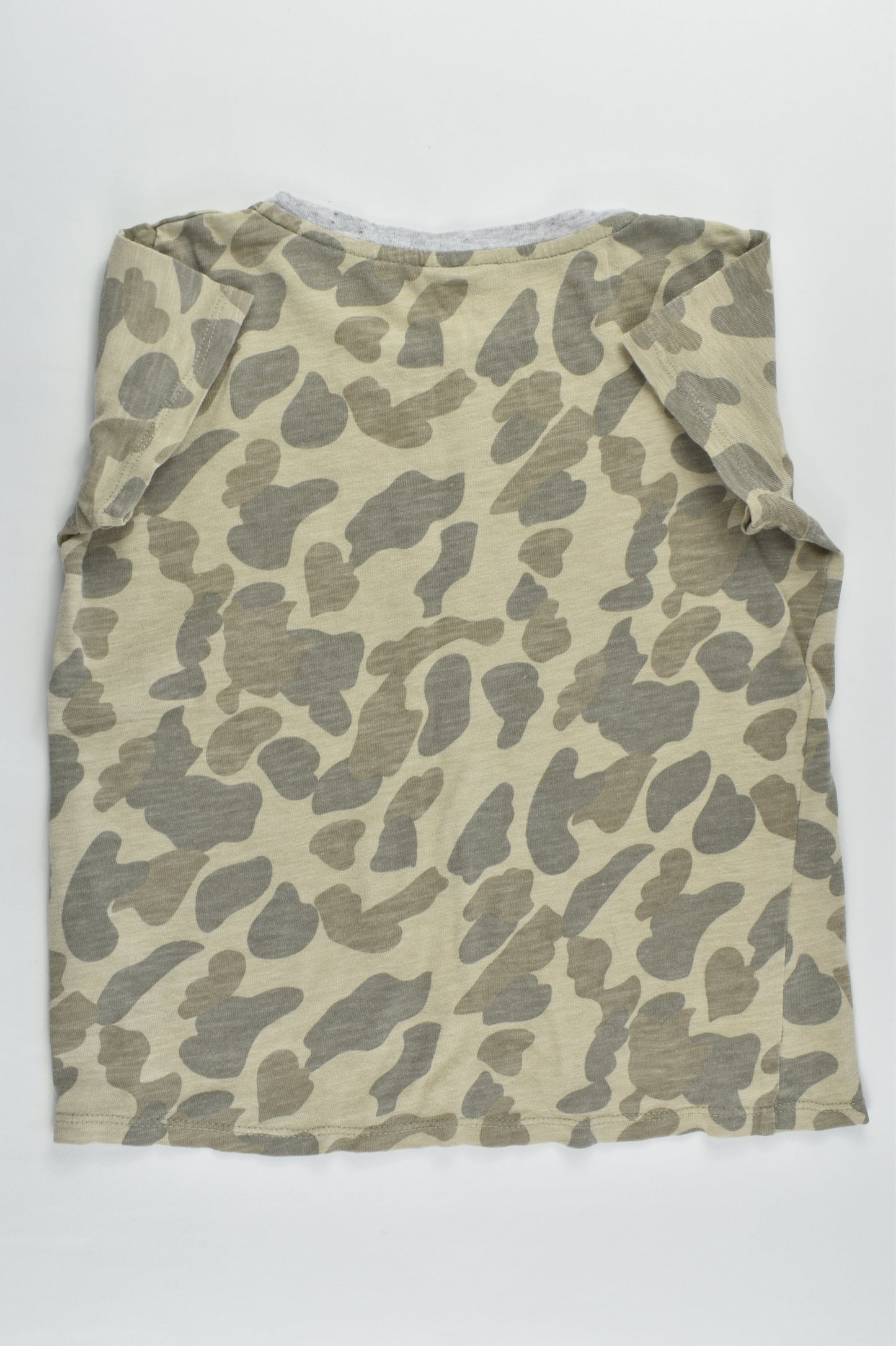 Seed Heritage Size 4-5 Camoflage T-shirt
