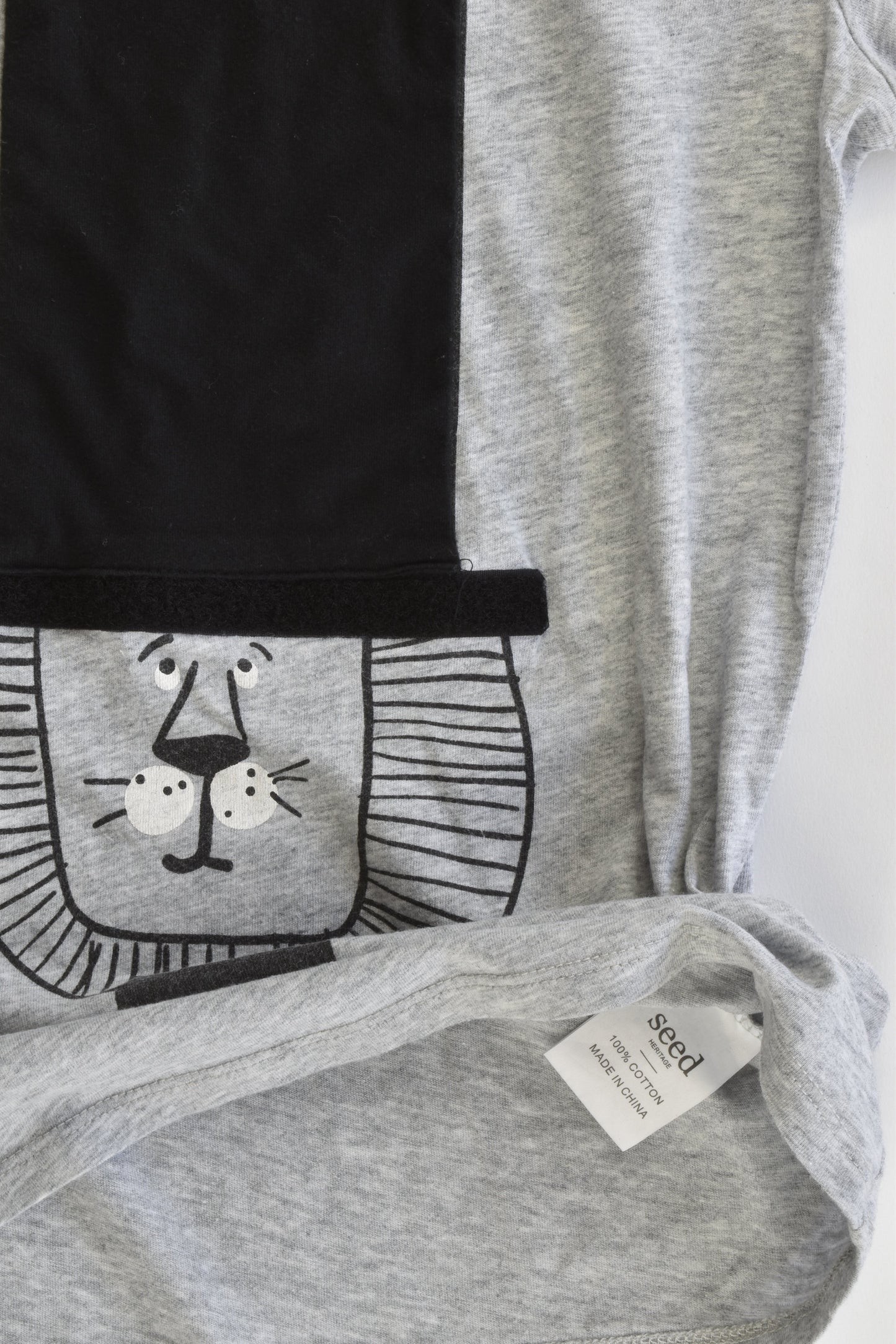 Seed Heritage Size 8 Lion and Rabbit T-shirt