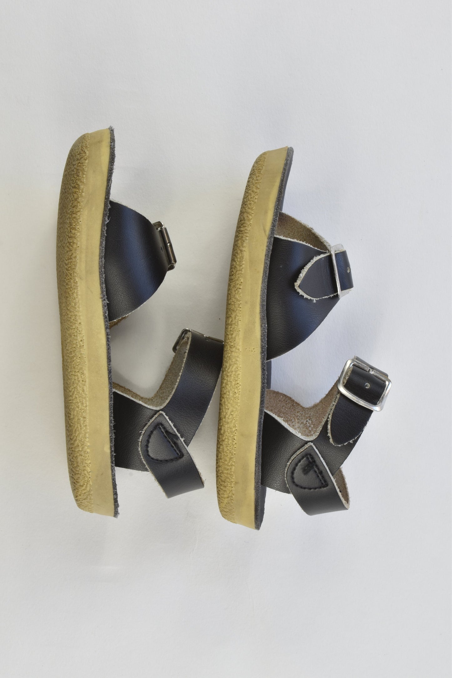 Sun-San Surfer Tan Size 8 Leather Salt Water Sandals