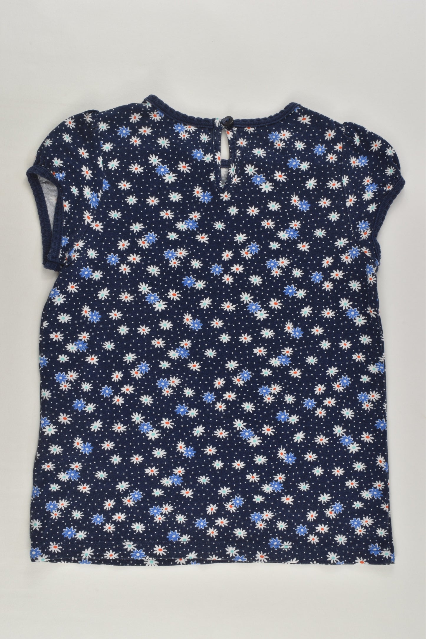 Tommy Hilfiger Size 4 Floral T-shirt