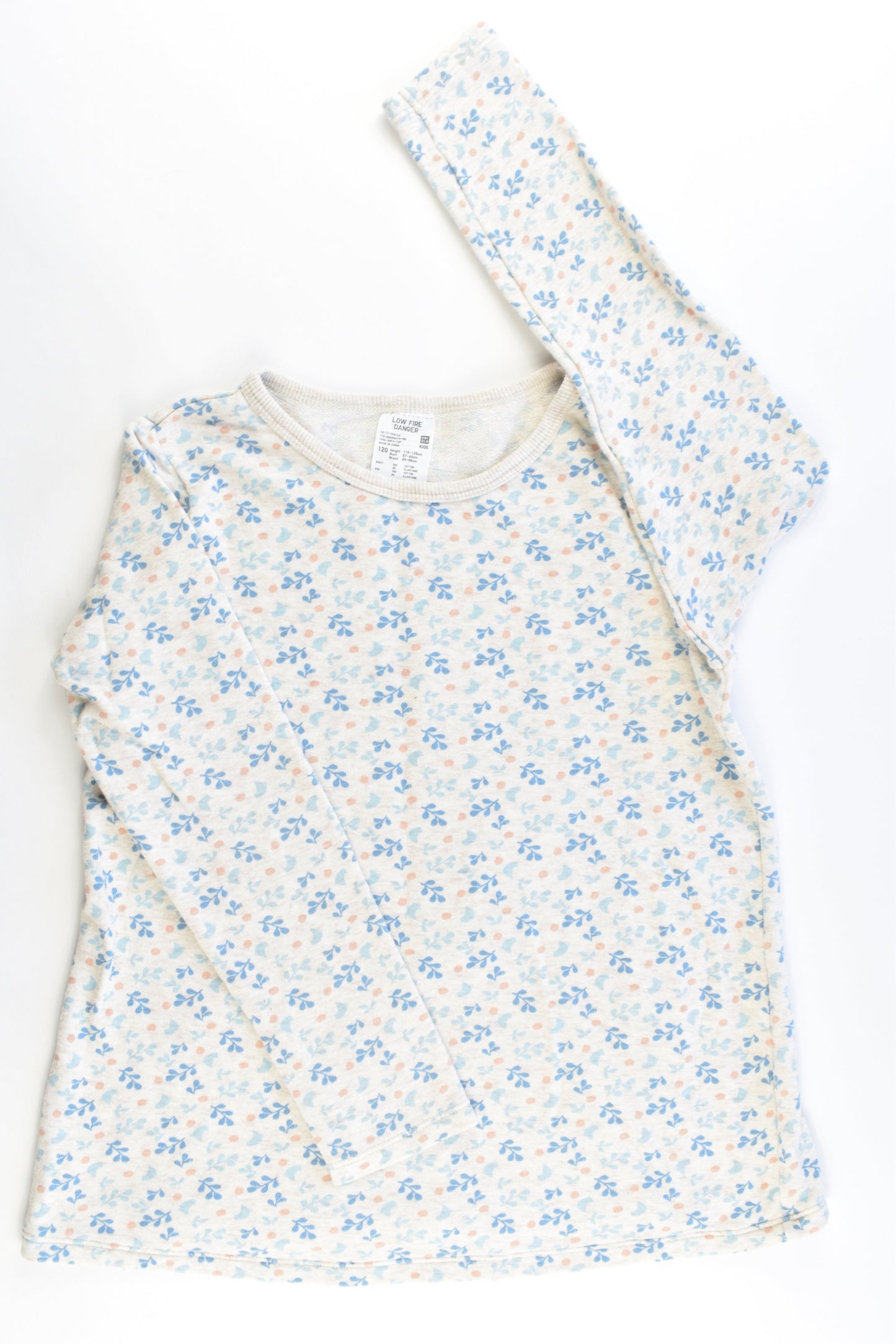 Uniqlo Kids Size 120 cm (6-7) Sweater