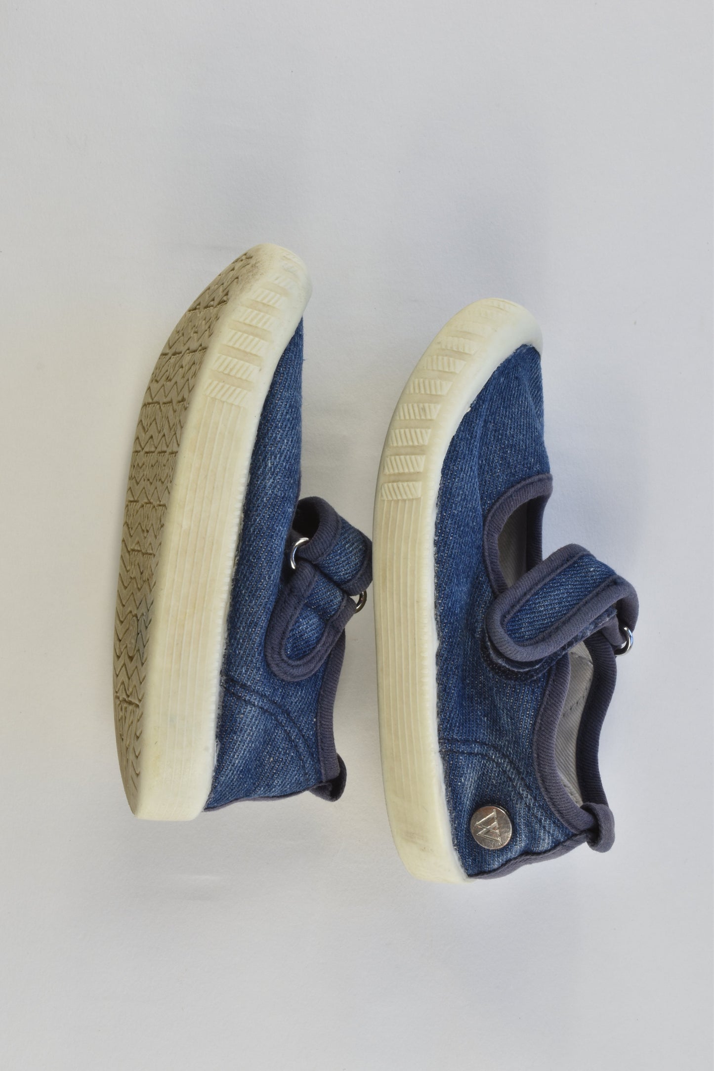 Walnut Melbourne Size 24 Shoes (Denim)