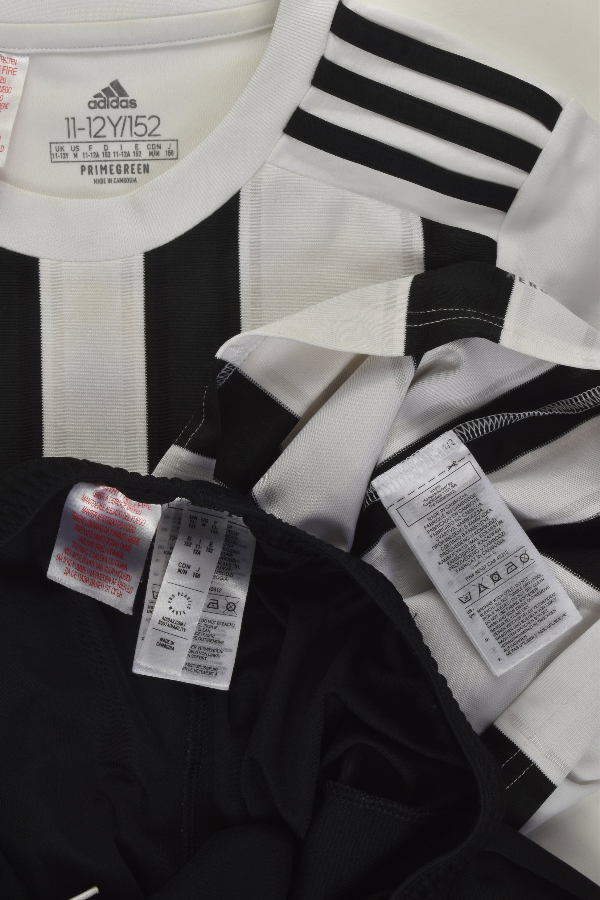Adidas Size 11-12 Three Piece Juventus Kit