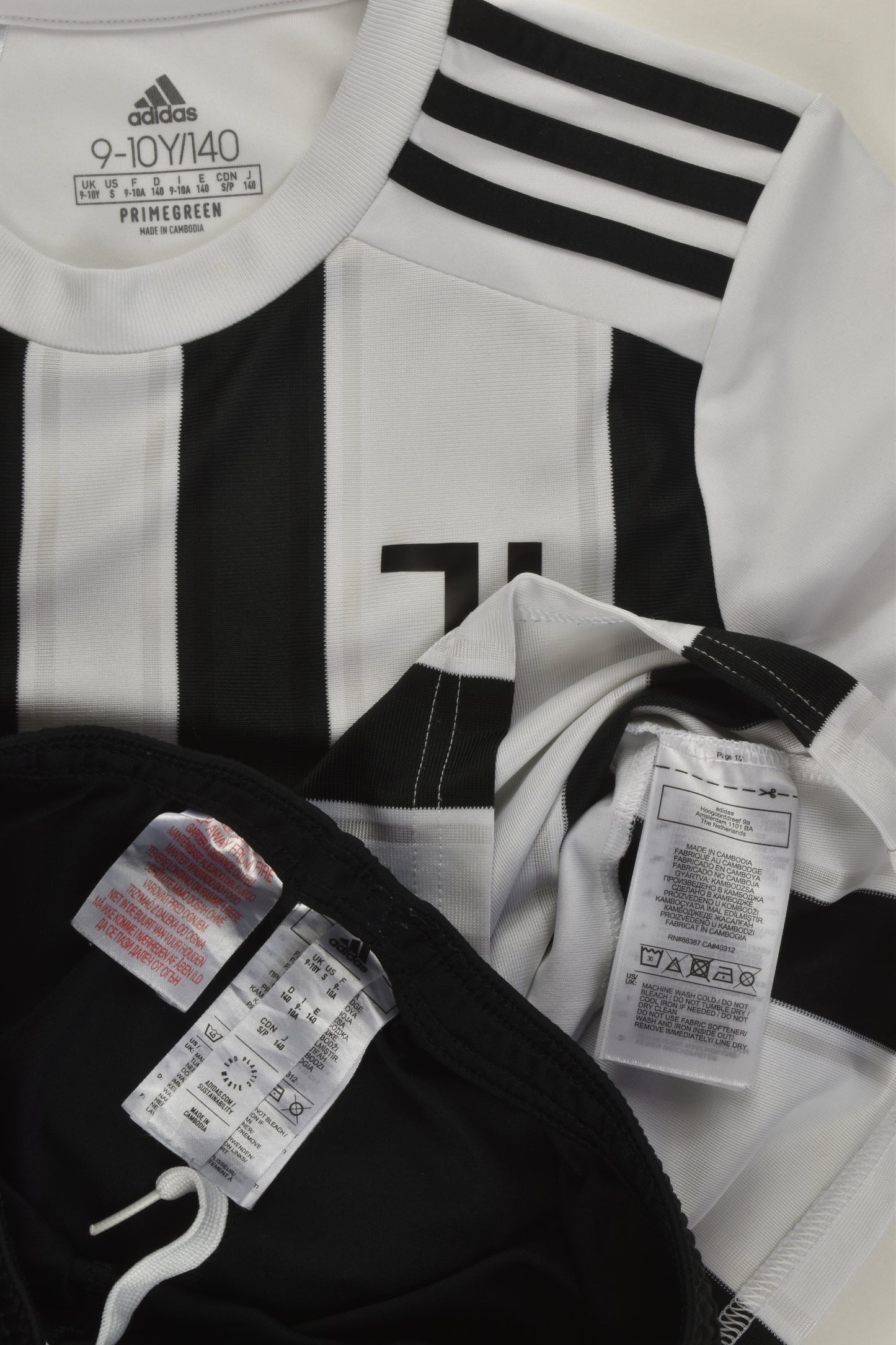 Adidas Size 9-10 Three Piece Juventus Kit