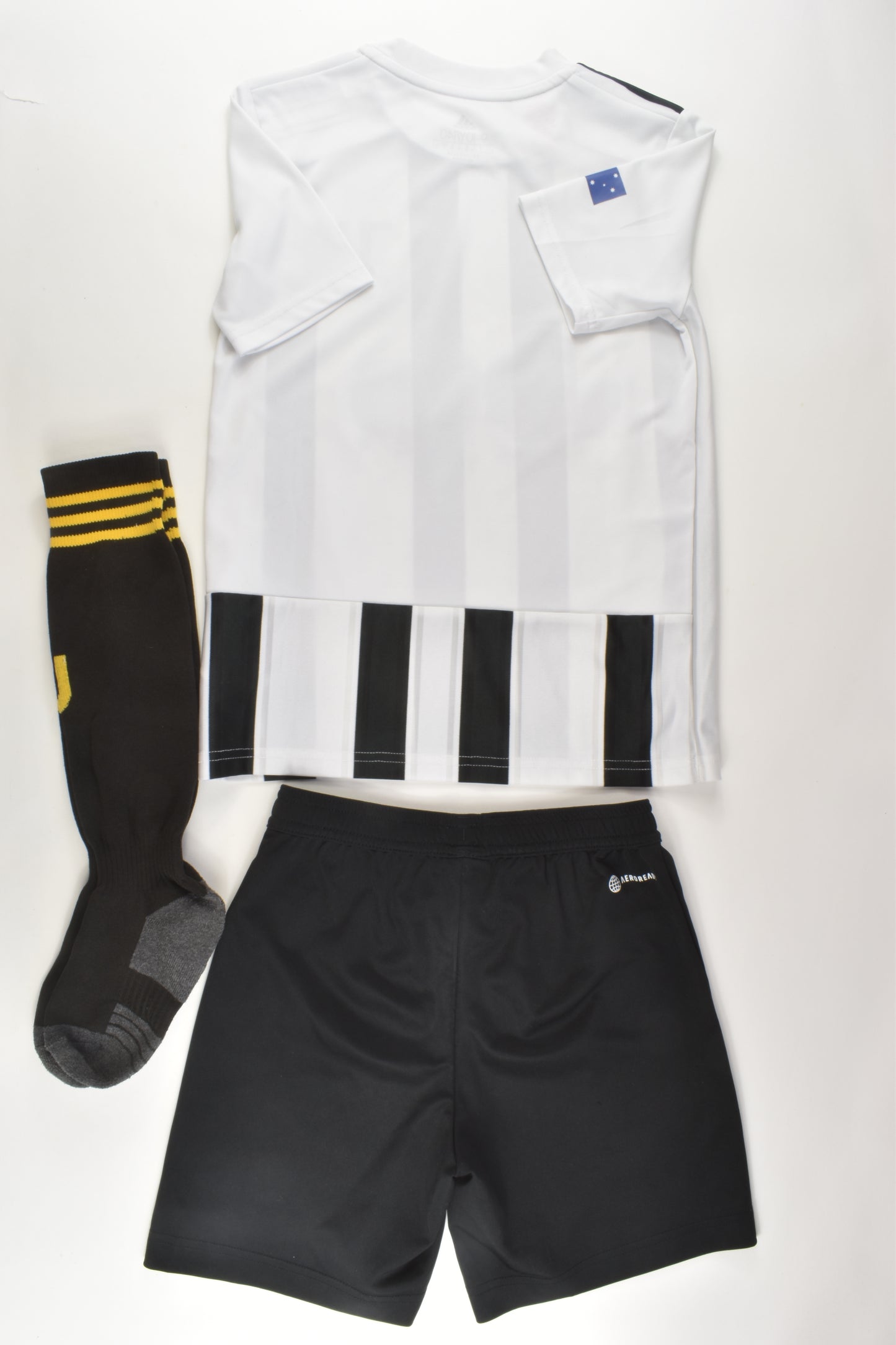 Adidas Size 9-10 Three Piece Juventus Kit