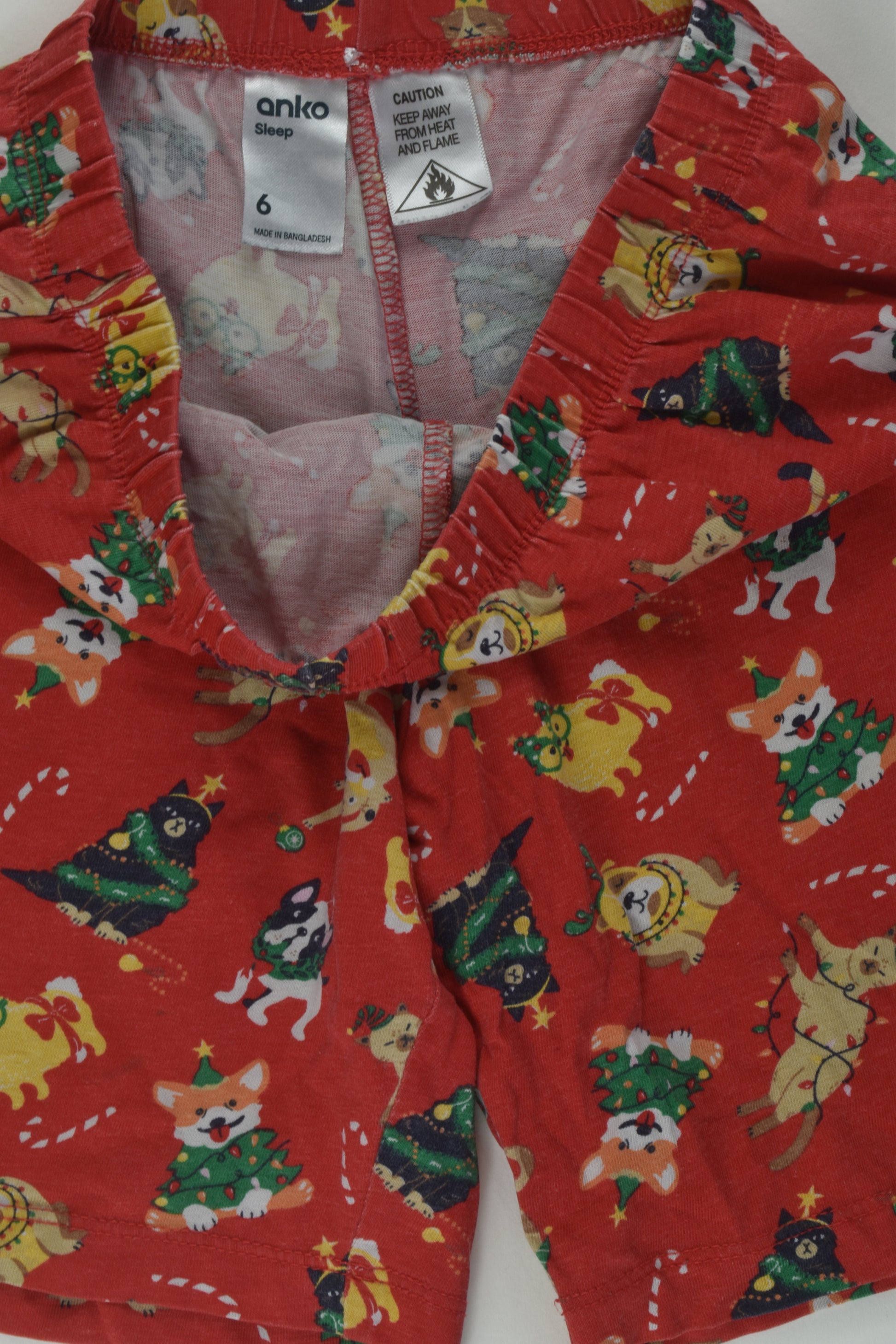 Anko Size 6 Christmas Shorts