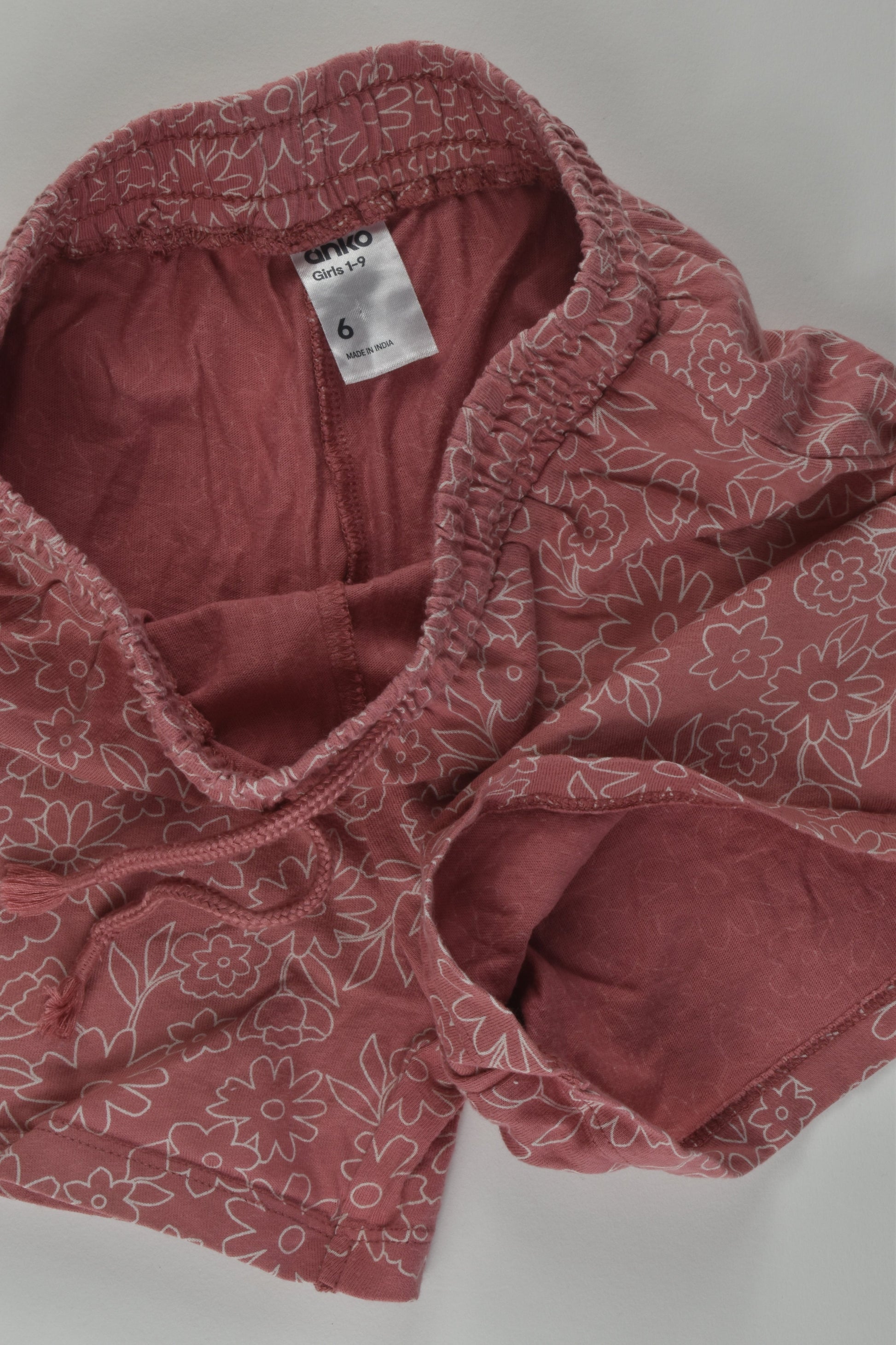 Anko Size 6 Floral Shorts