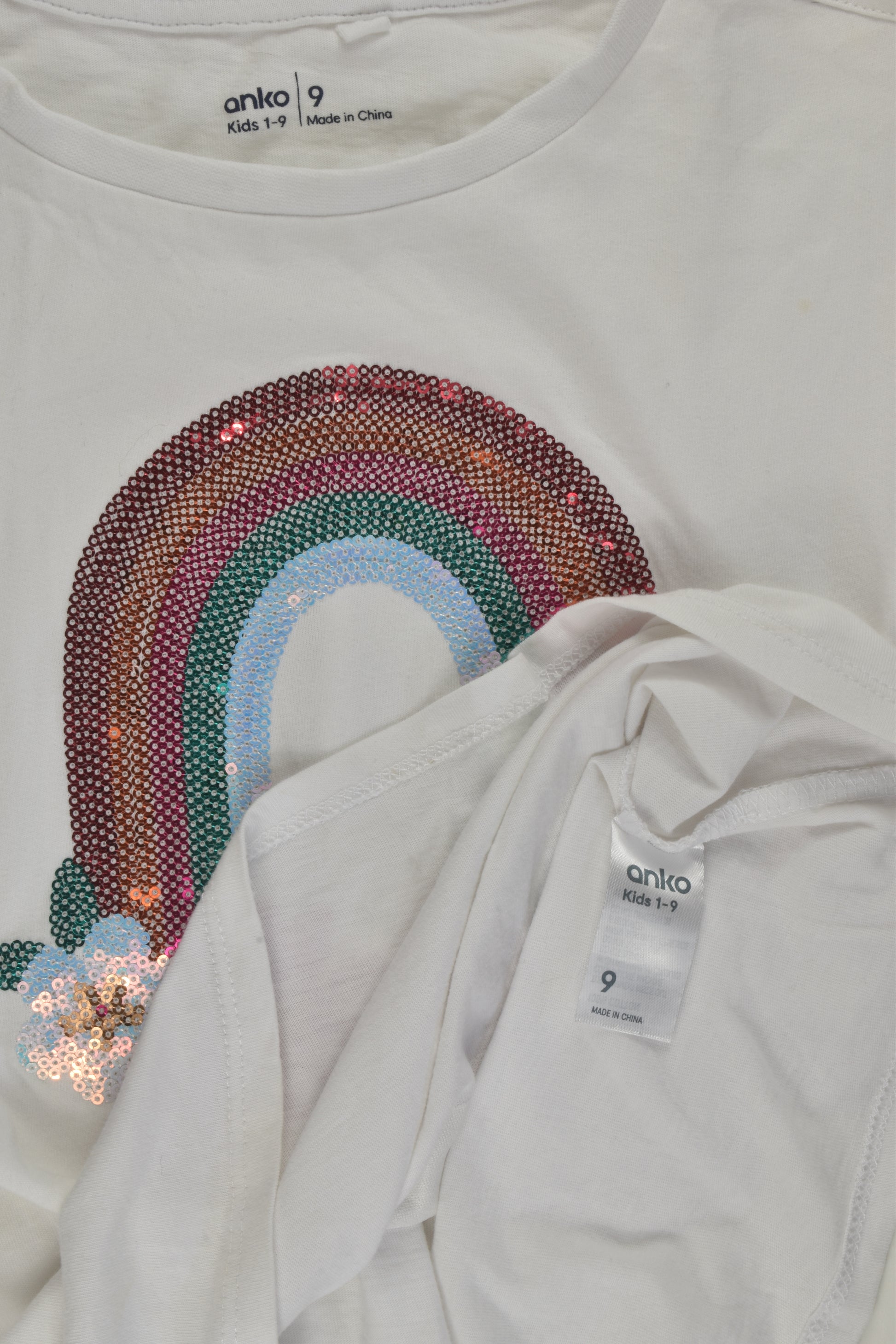 Anko Size 9 Rainbow T-shirt