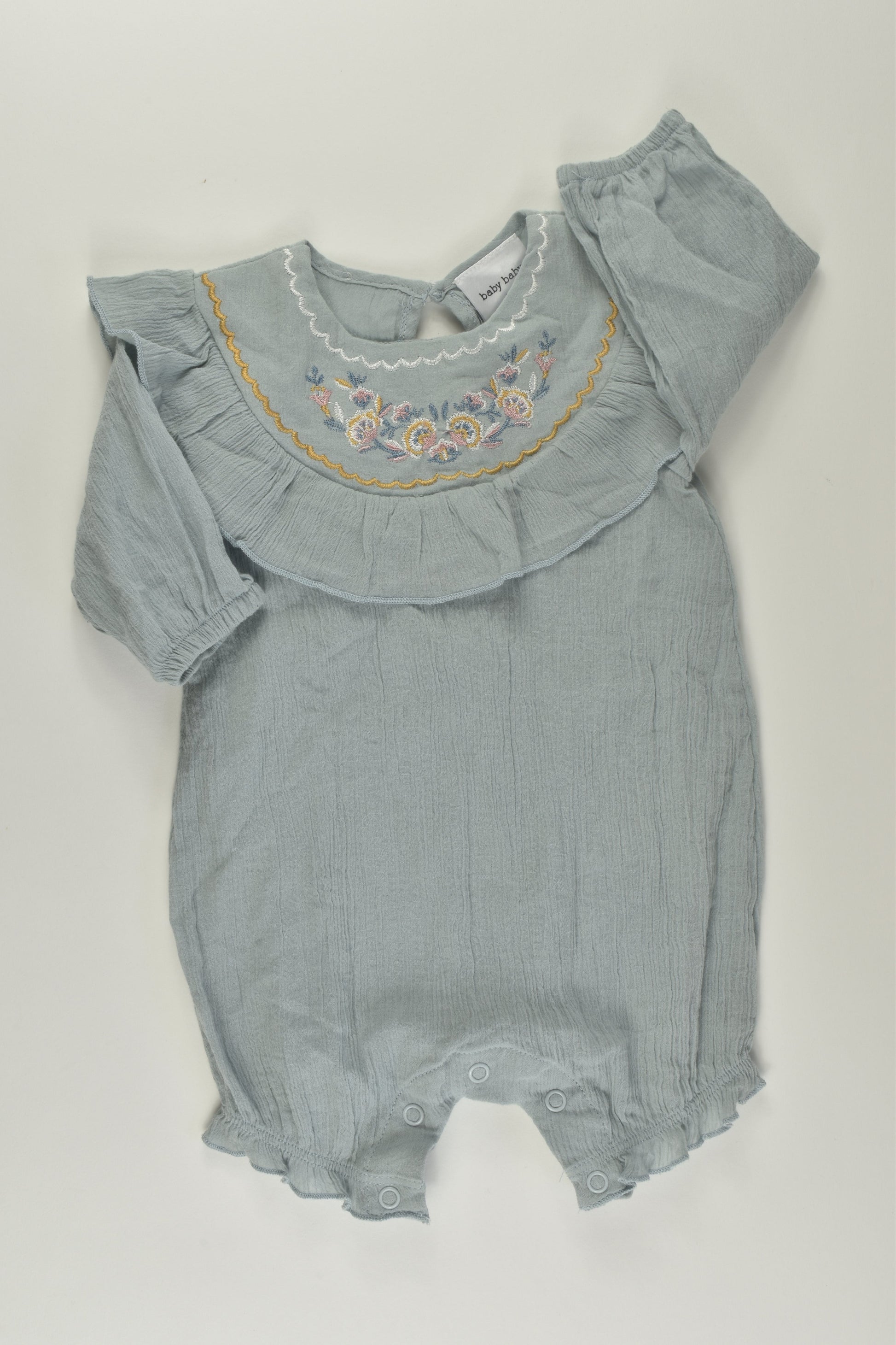 Baby Baby Size 00 Embroidery Romper