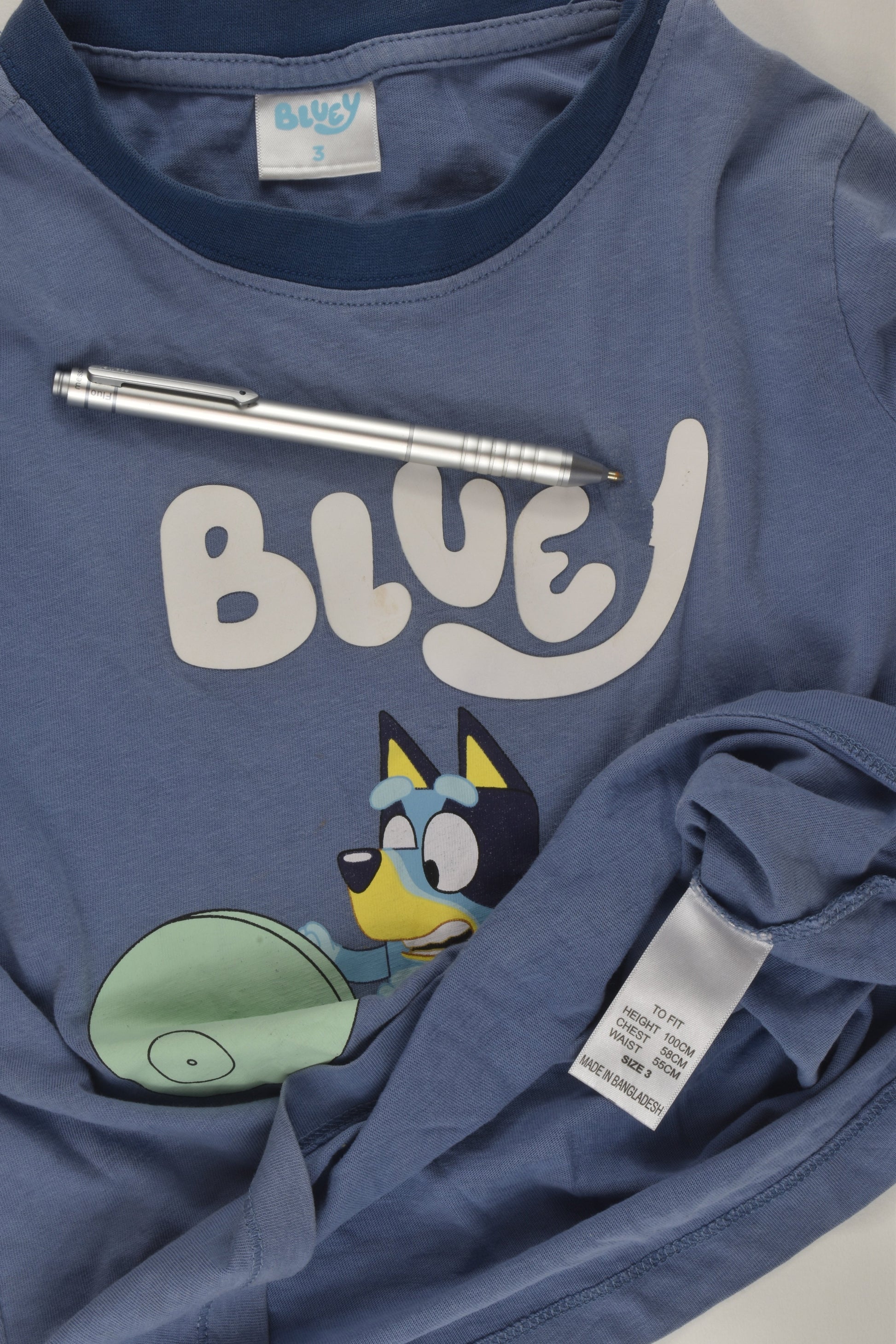 Bluey Size 3 'Yoga Ball' T-shirt