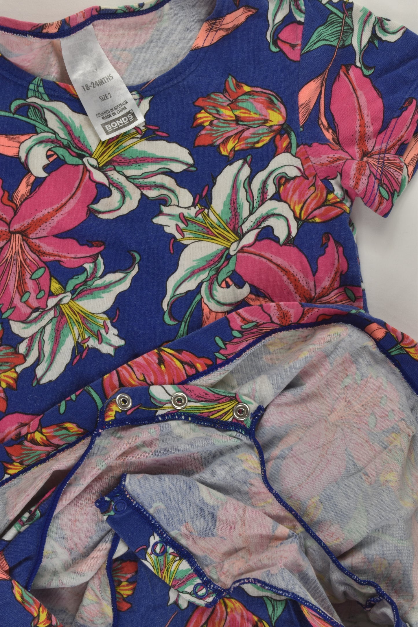 Bonds Size 2 Floral Outfit