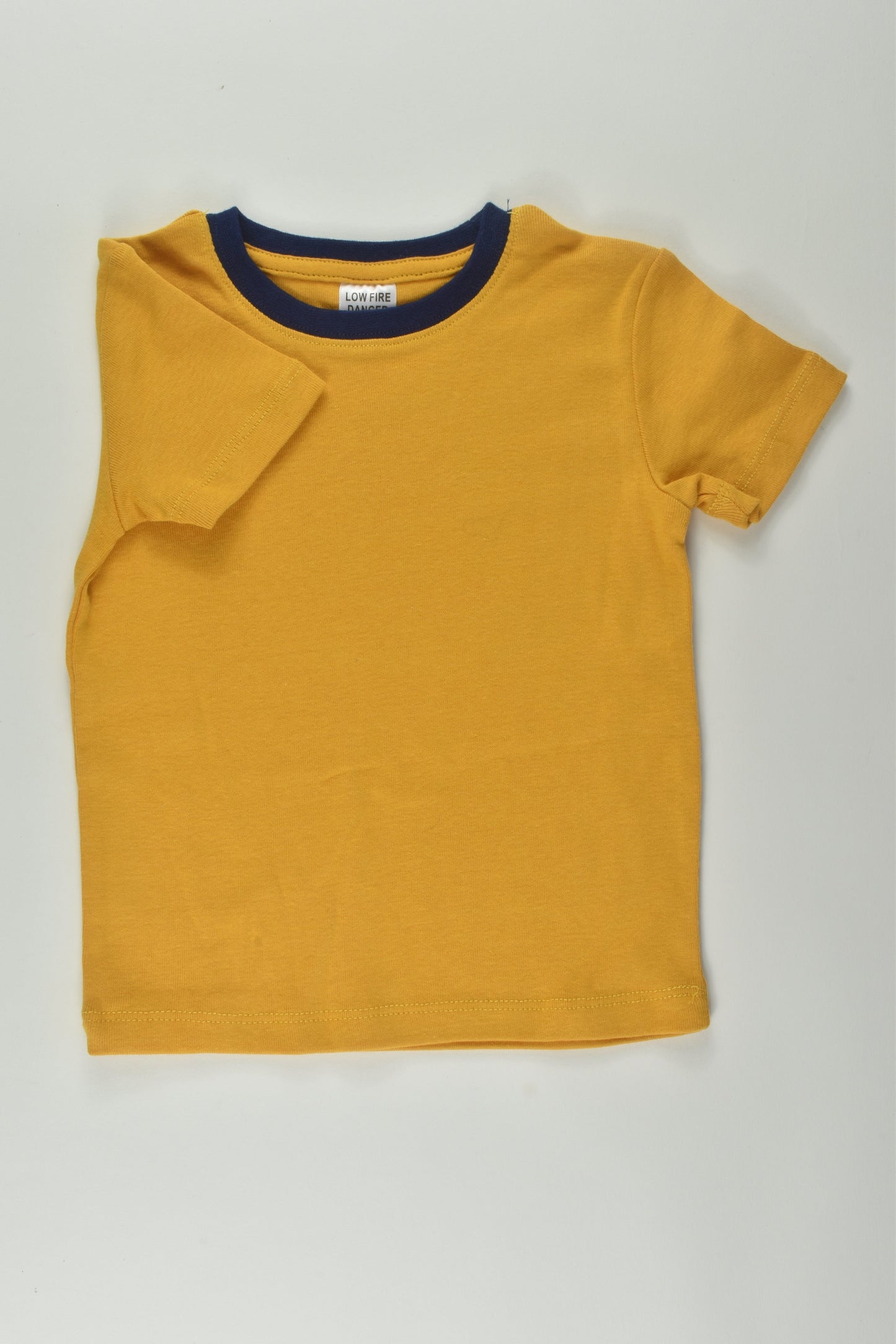 Brand Unknown Size 2 Mustard T-shirt