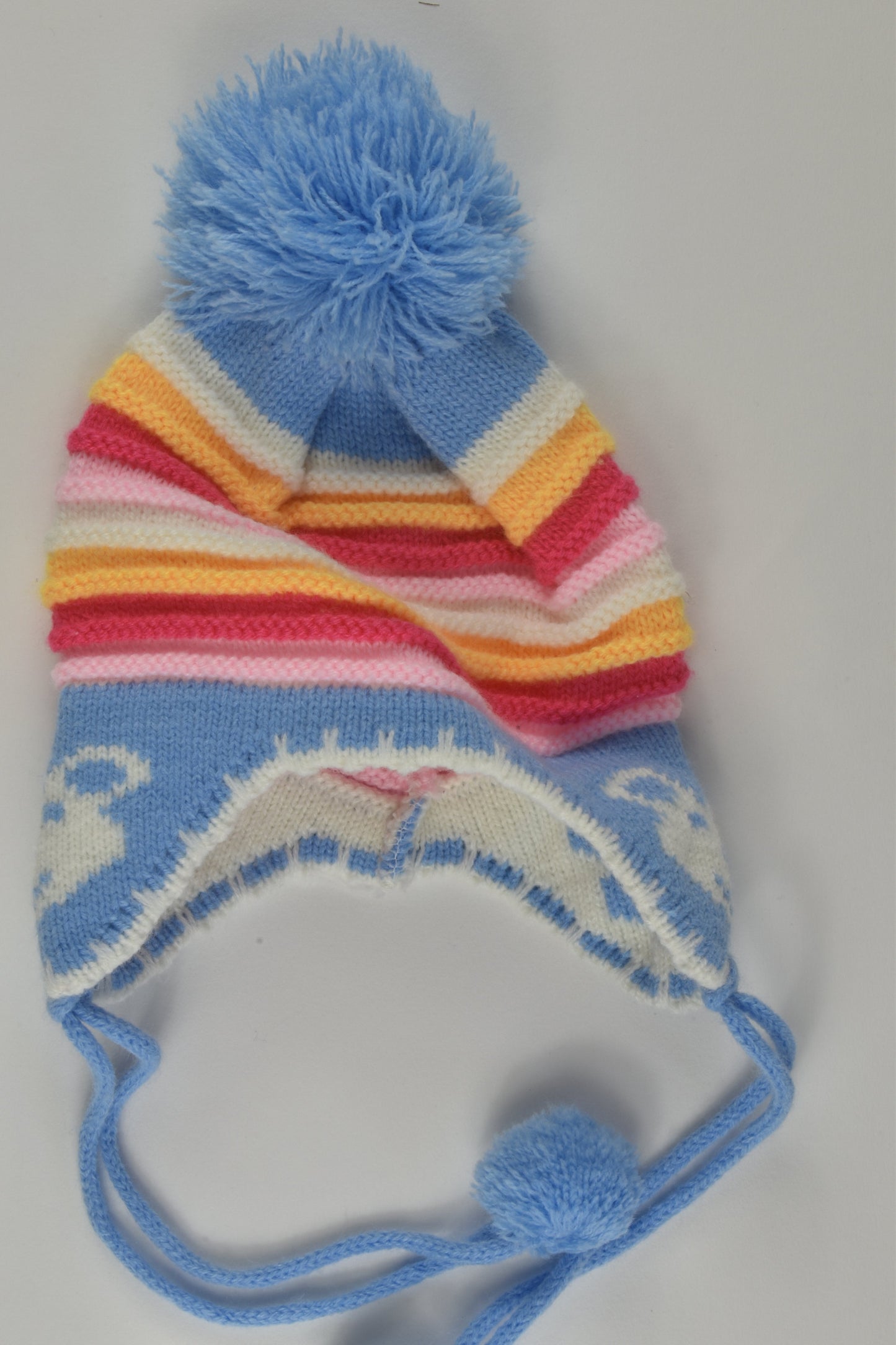Brand Unknown Size approx 6-12 months Knit Beanie