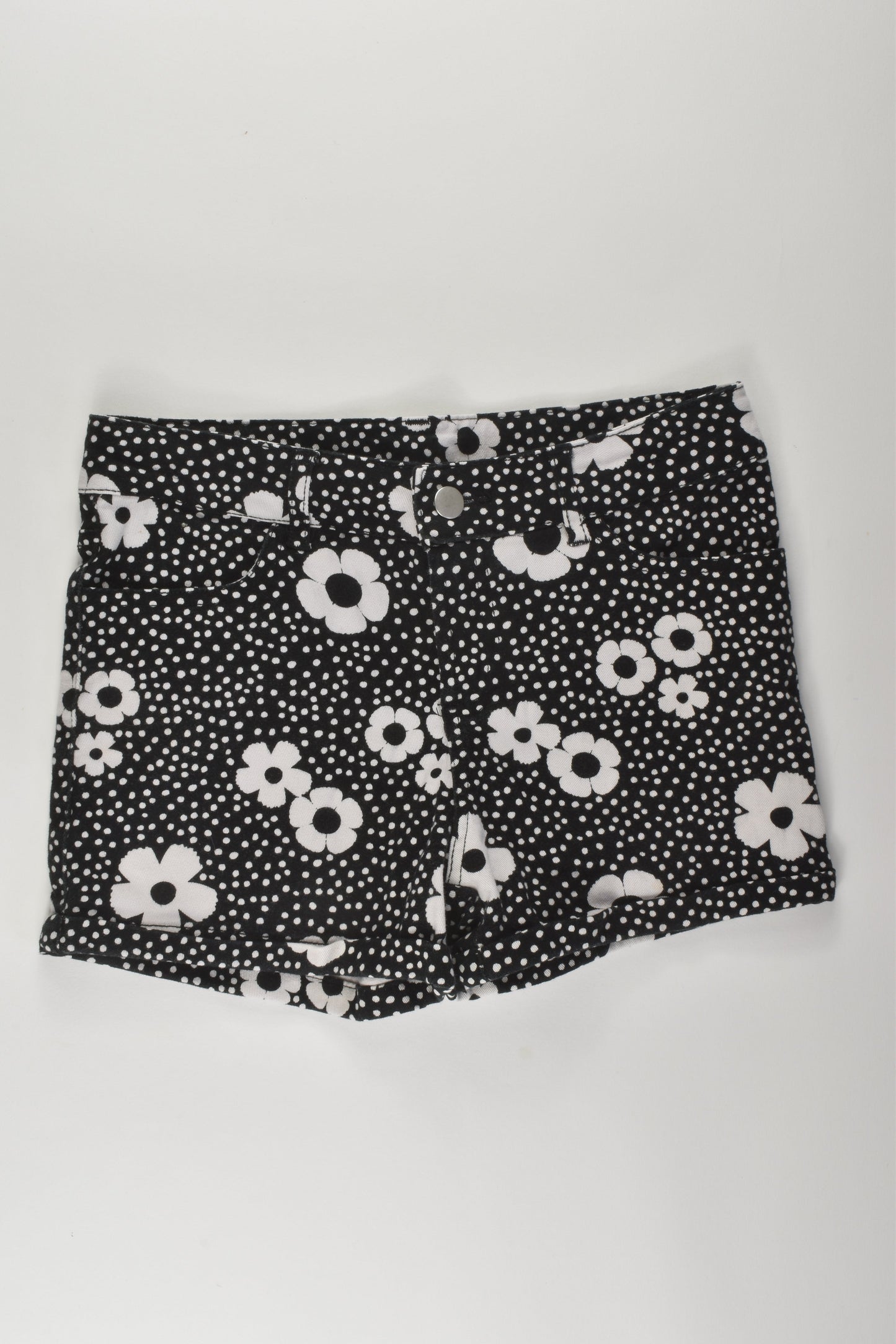 Clothing & Co Size 10 Floral Shorts