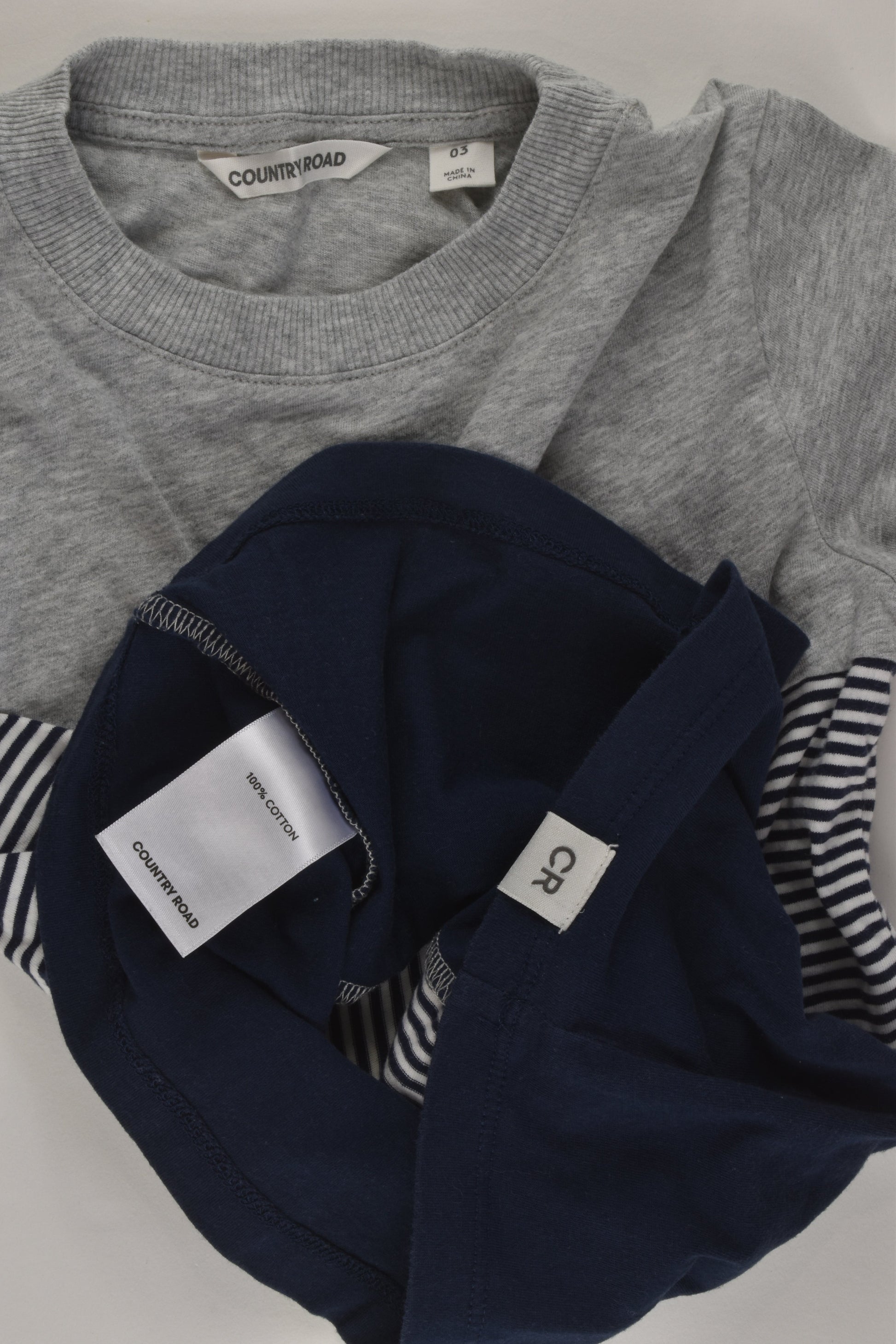 Country Road Size 3 T-shirt