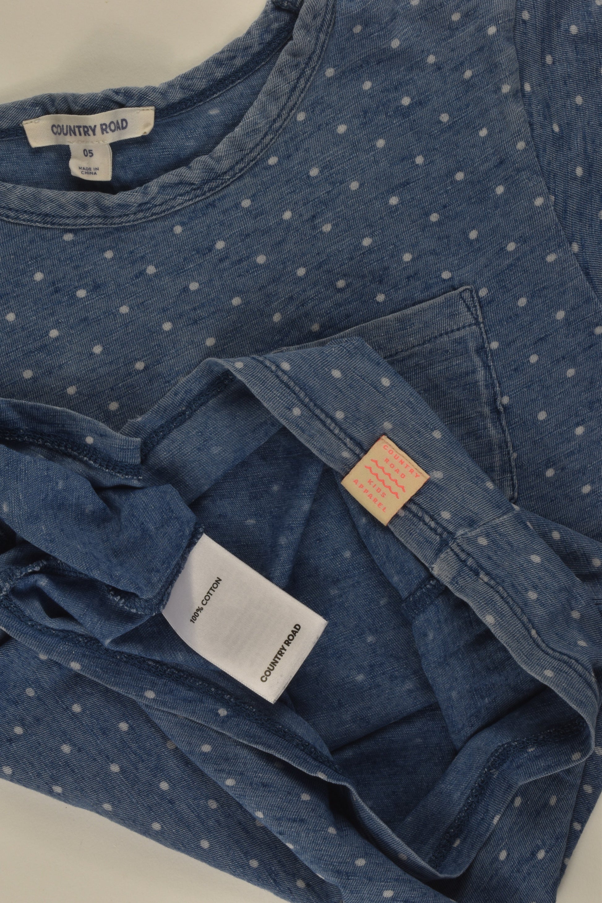 Country Road Size 5 T-shirt