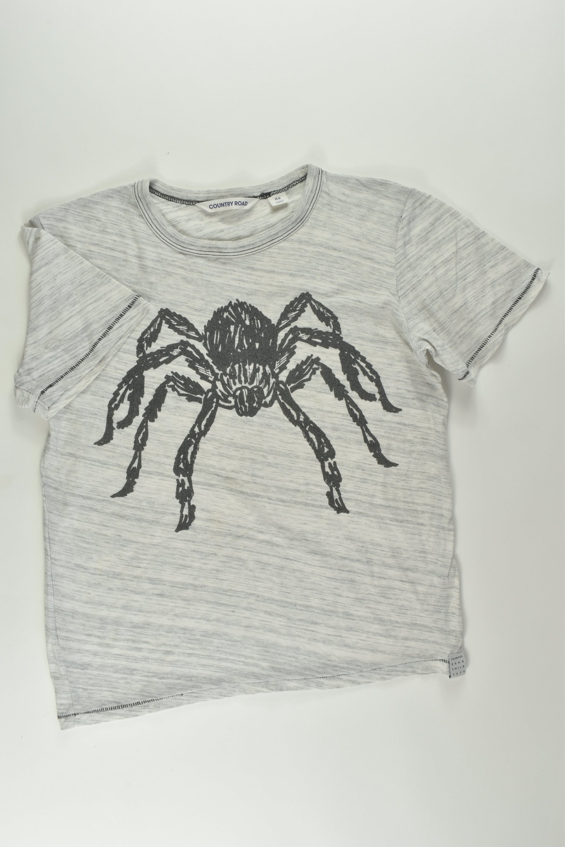 Country Road Size 6 Spider T-shirt