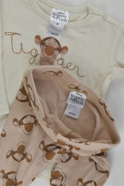 Disney Size 00 Winnie the Pooh Outfit